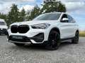 BMW X1 1.5iA nieuwe 19 inch inclusief  navi groot scherm Blanco - thumbnail 1