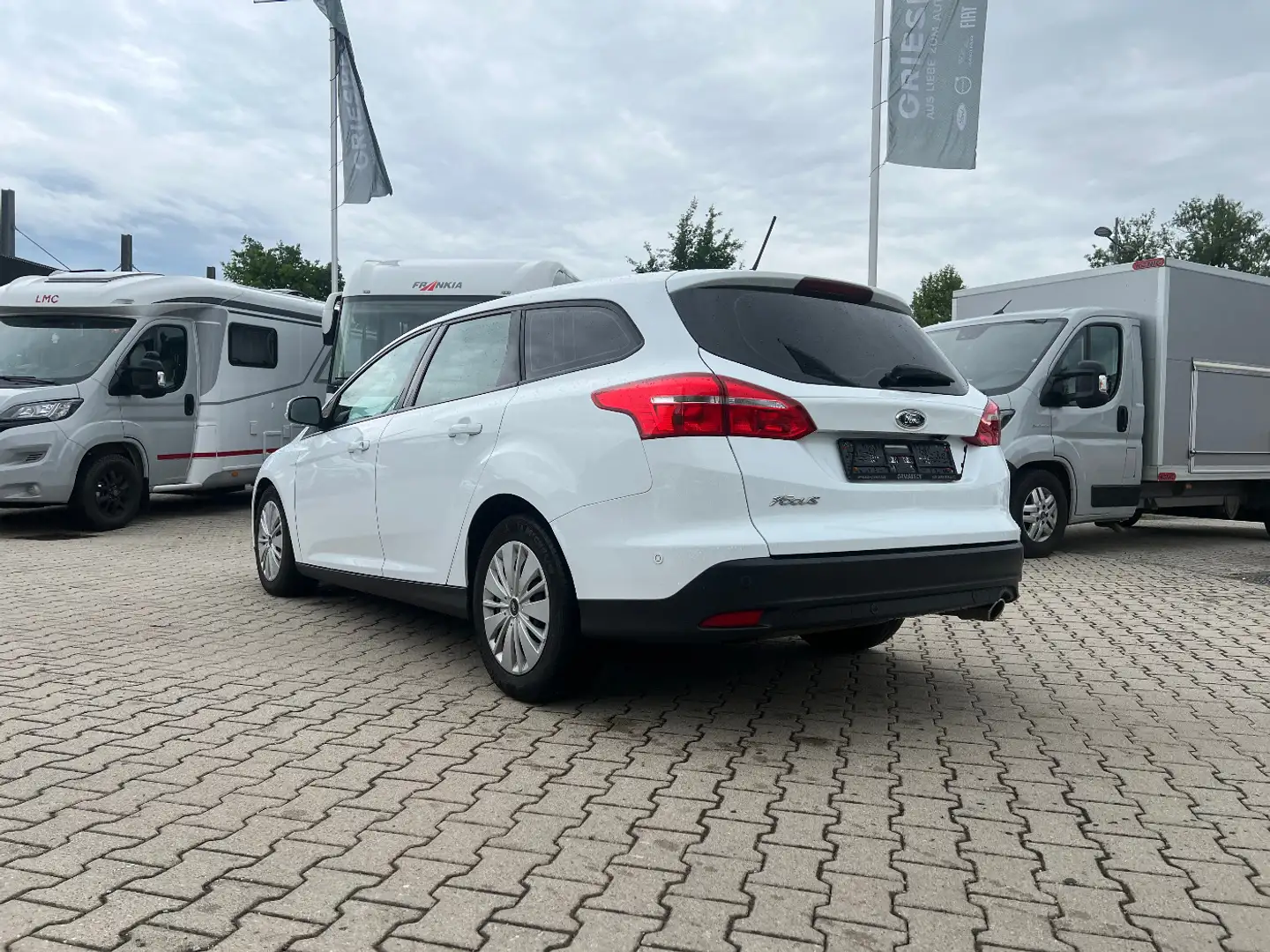 Ford Focus Turnier 2.0 TDCI Business *LED Navi Kamera Blanco - 2