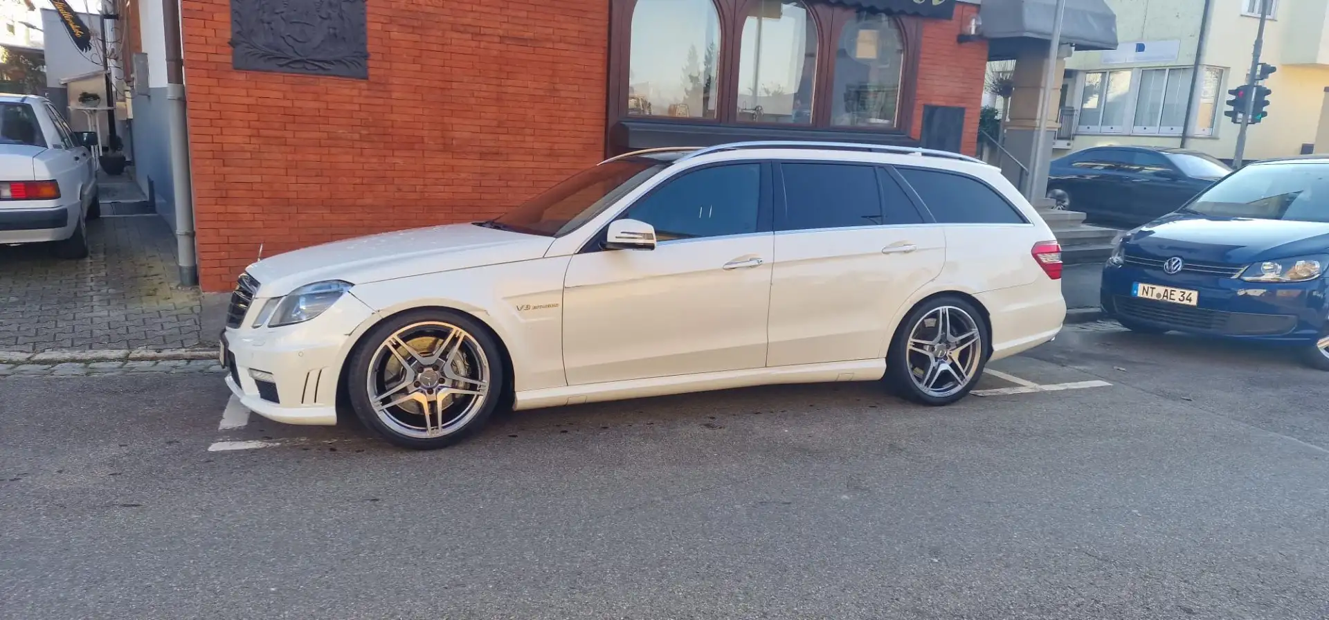 Mercedes-Benz E 63 AMG tüv 05/27 - 2