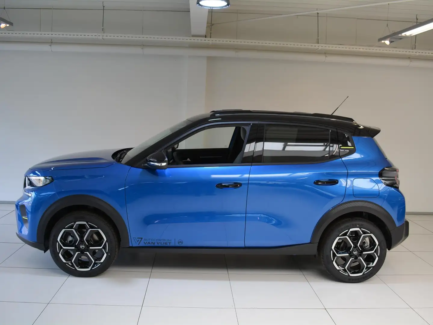 Citroen C3 1.2 Hybrid 110pk Max Blauw - 2