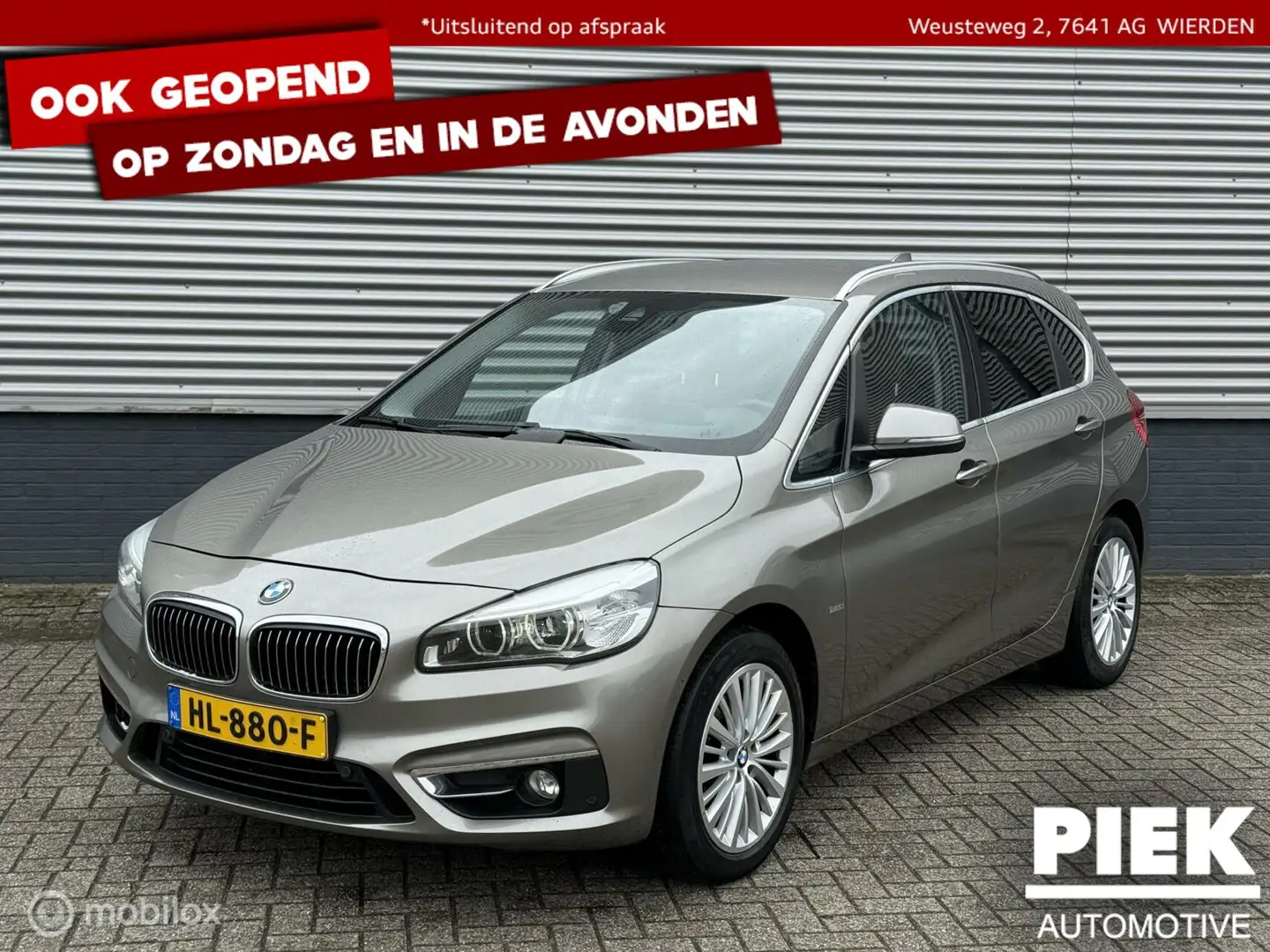 BMW 218 2-serie Active Tourer 218d Luxury AUTOMAAT Grijs - 1