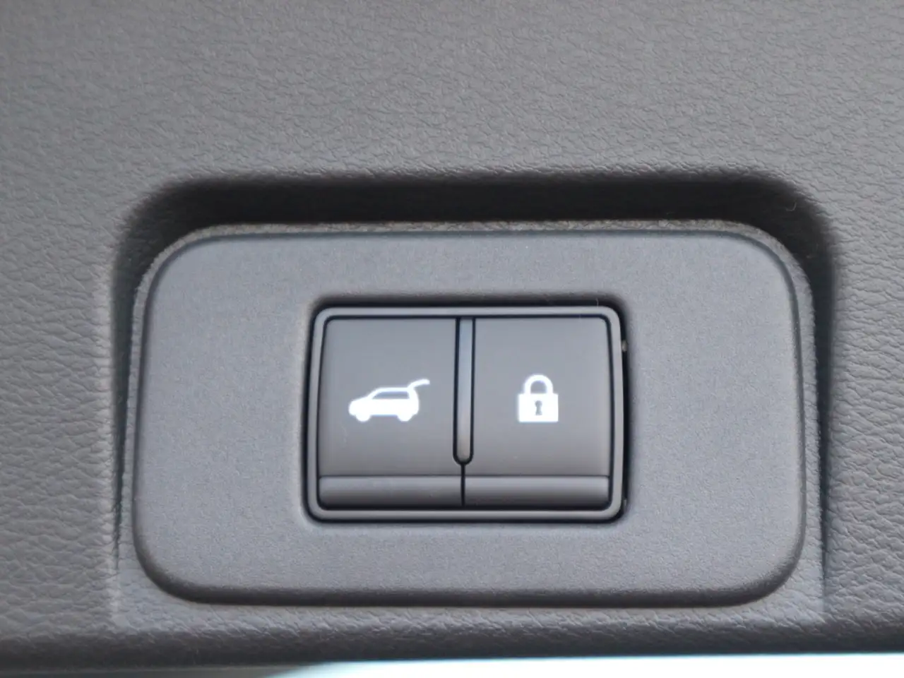 Nissan X-Trail TEKNA 1.5 VC-T e-POWER e-4ORCE ACC+LED 28