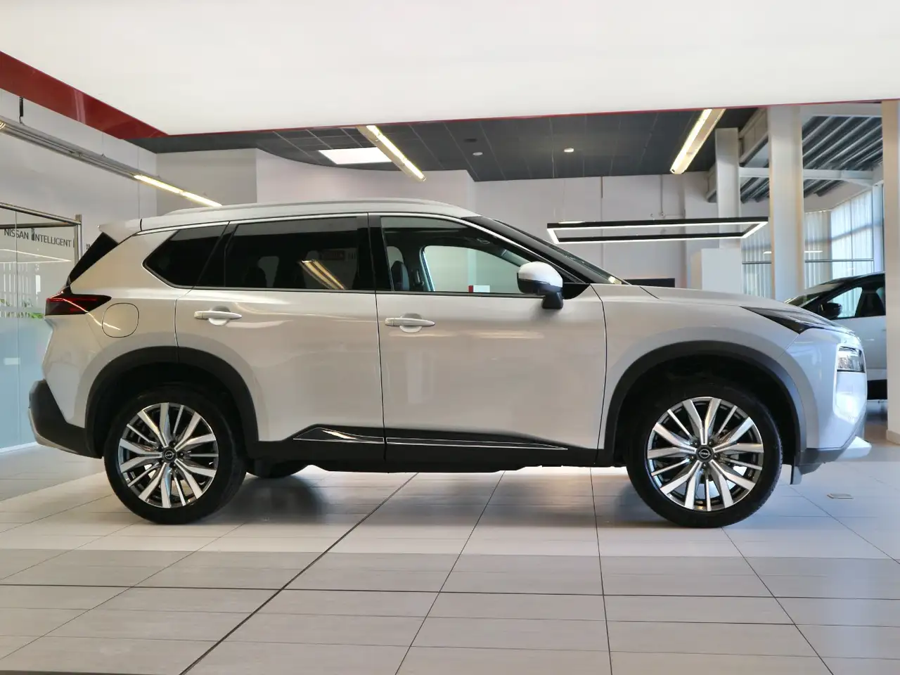 Nissan X-Trail TEKNA 1.5 VC-T e-POWER e-4ORCE ACC+LED 9