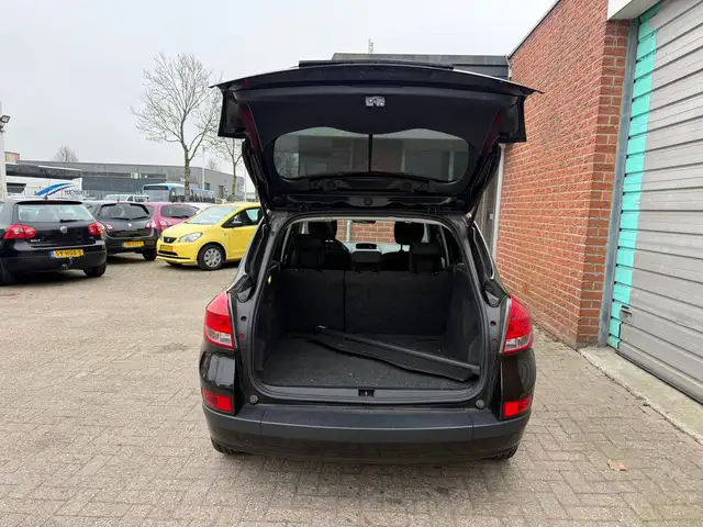 Renault Clio view 25