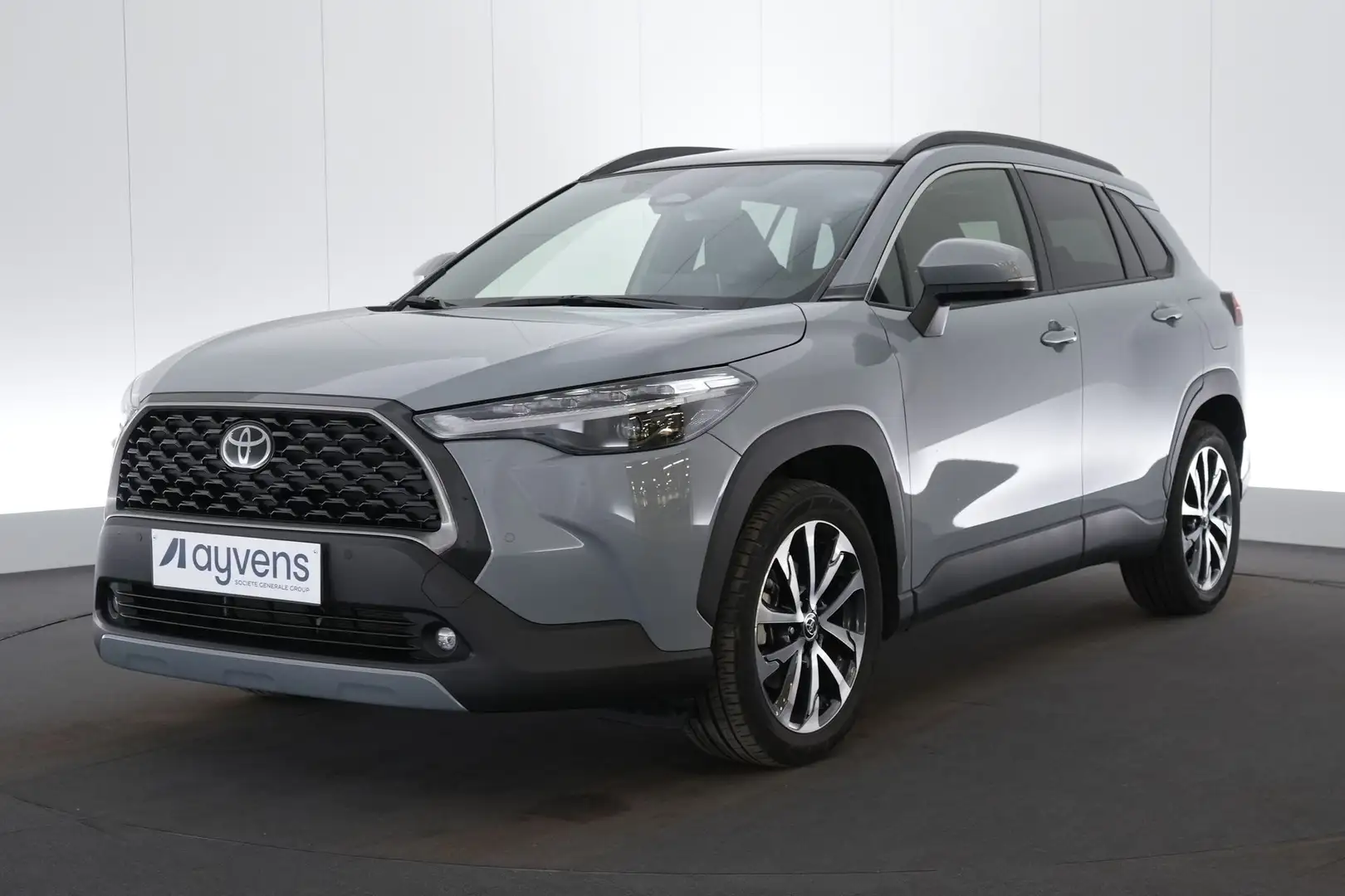 Toyota Corolla Cross 2.0 HEV Style E-CVT LED GPS PDC CAM Pano Keyless V Gris - 1