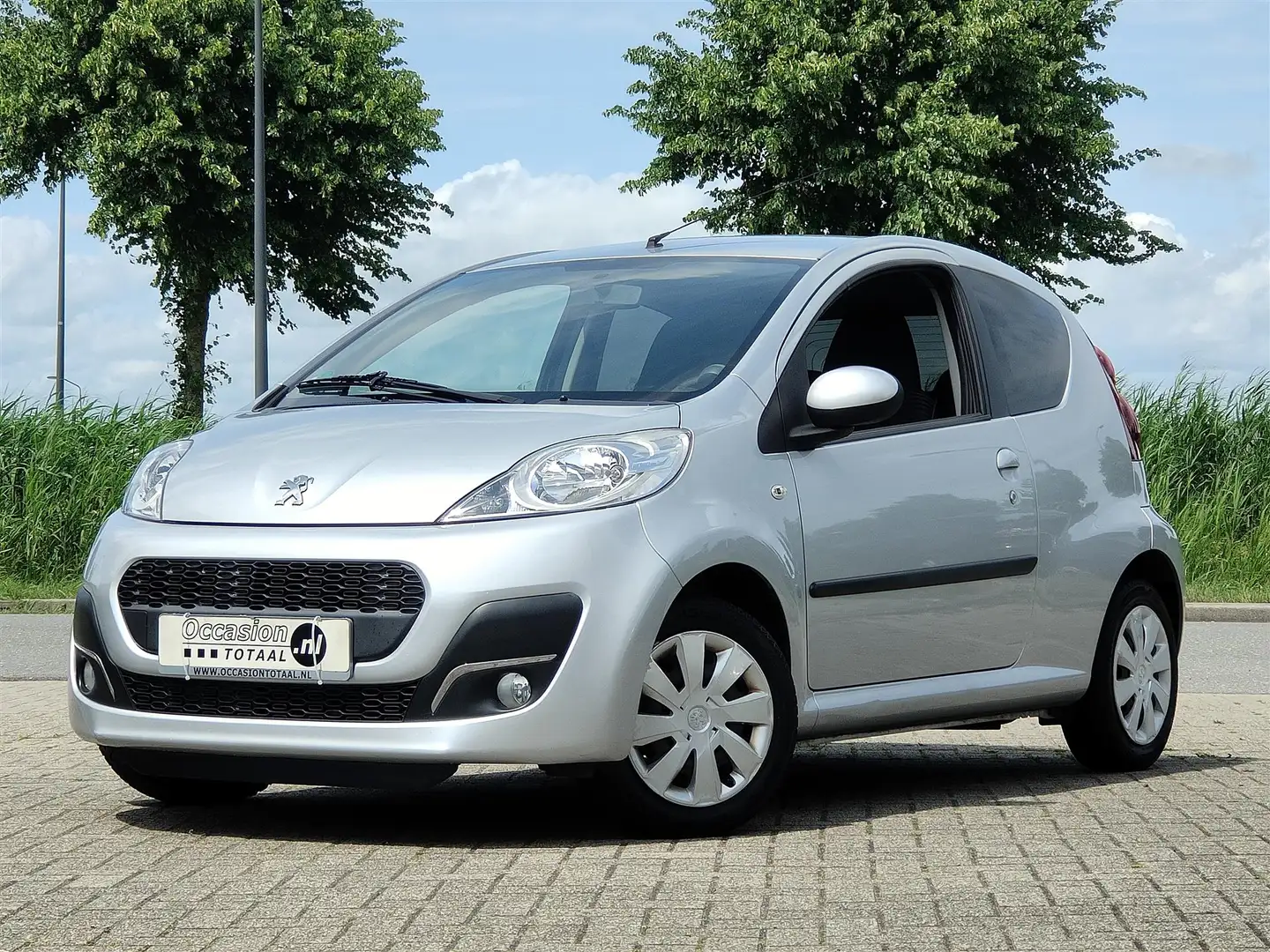 Peugeot 107 1.0 Active | 3Drs | Airco Grijs - 1