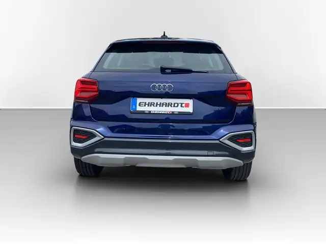 Audi Q2 view 9