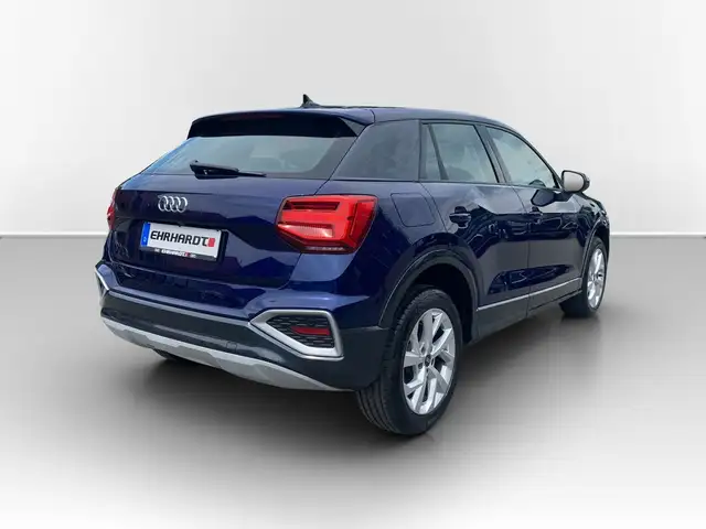 Audi Q2 view 7