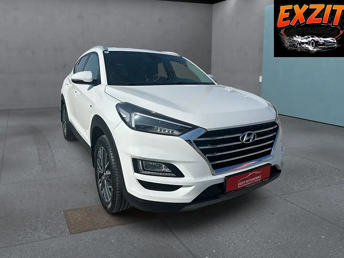 Hyundai TUCSON Tucson 1,6 CRDI 4WD Level 6 Weiß - 1