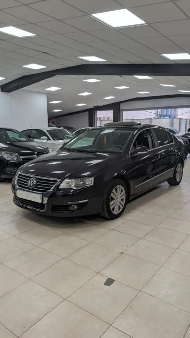 Volkswagen Passat 2.0TDI CR Highline BMT Negro - 1