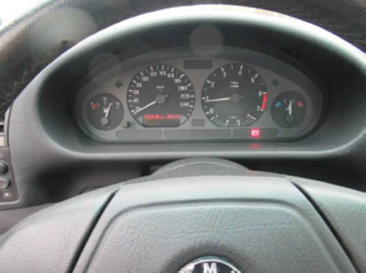 BMW 318i Exclusiv Edition, foto 6