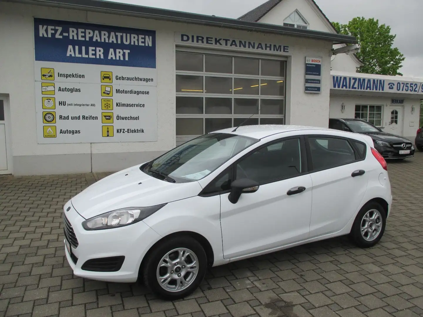 Ford Fiesta 1.25 Ambiente Weiß - 1