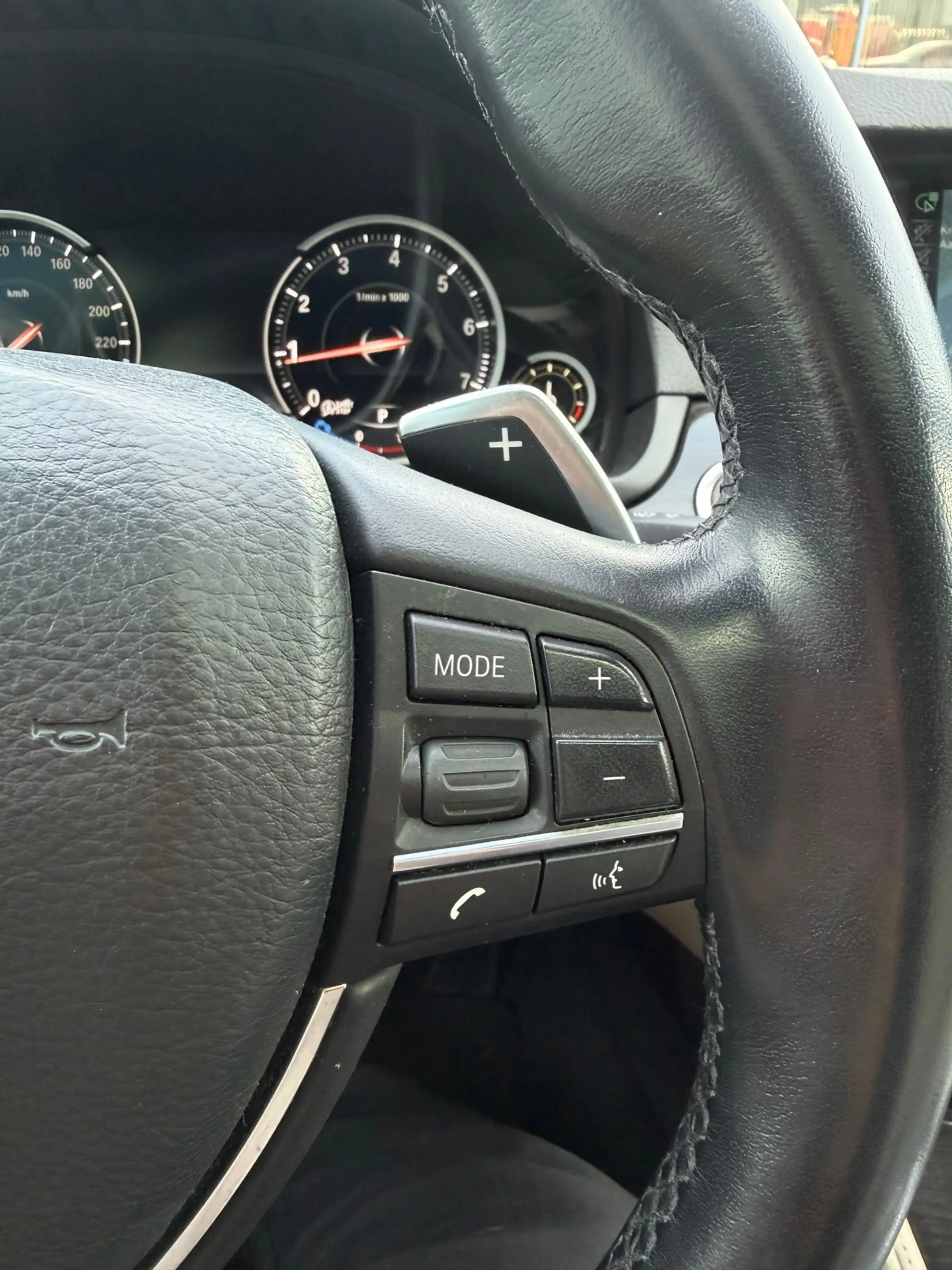 BMW 528 5-serie 528i/ M pakket/ nap/ 3e EIG/ dealeronderho — photo 17