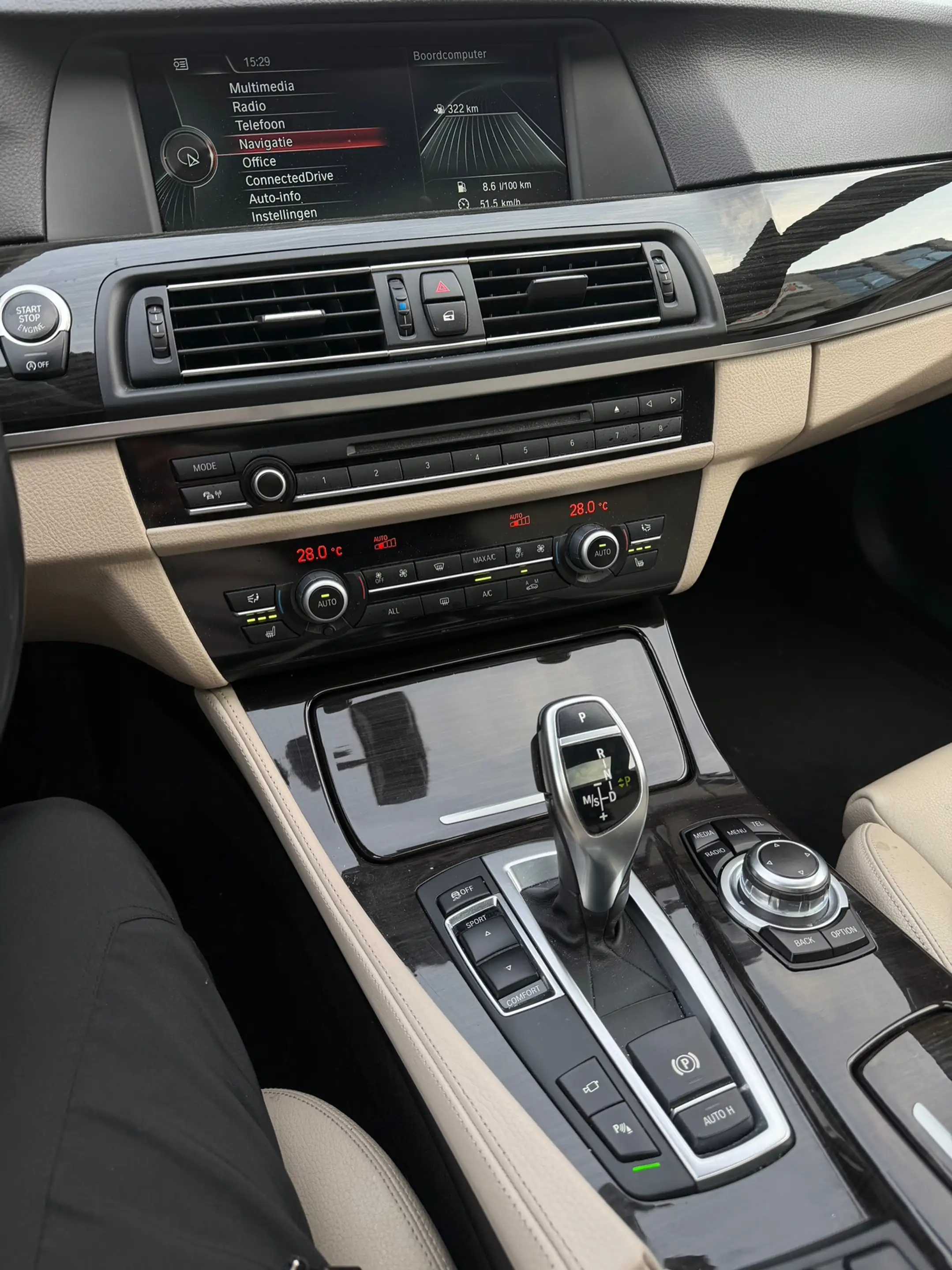 BMW 528 5-serie 528i/ M pakket/ nap/ 3e EIG/ dealeronderho — photo 15