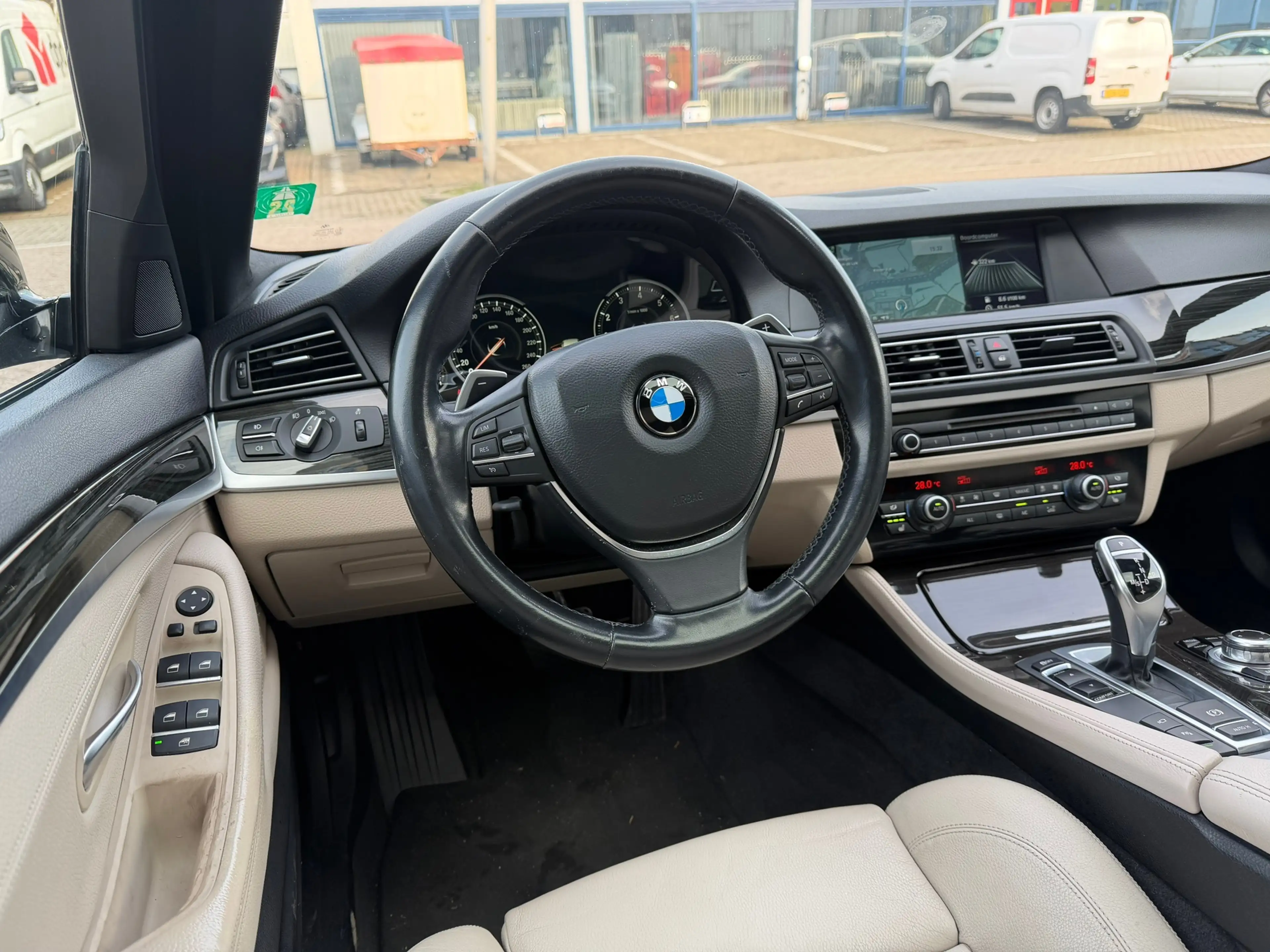 BMW 528 5-serie 528i/ M pakket/ nap/ 3e EIG/ dealeronderho — photo 7