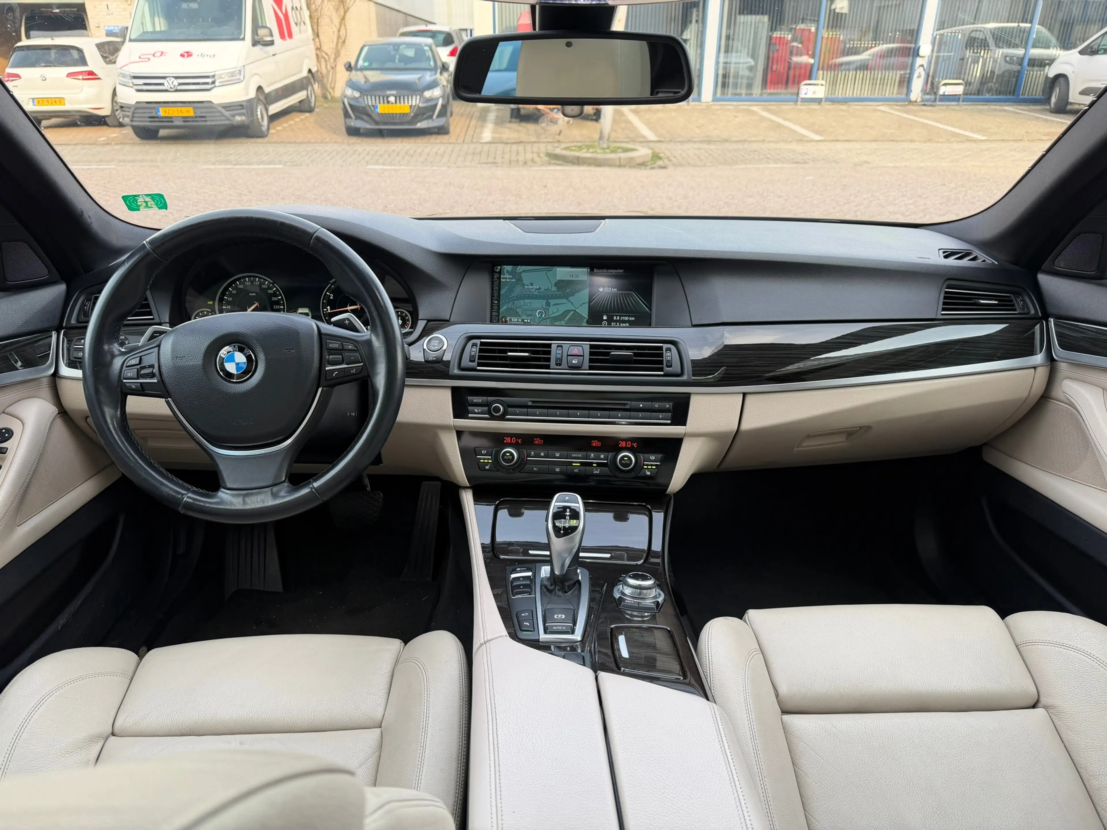 BMW 528 5-serie 528i/ M pakket/ nap/ 3e EIG/ dealeronderho — photo 2