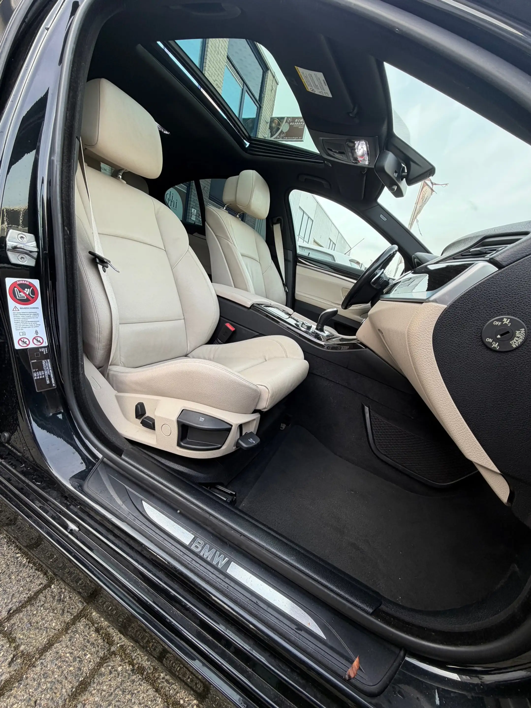BMW 528 5-serie 528i/ M pakket/ nap/ 3e EIG/ dealeronderho — photo 21