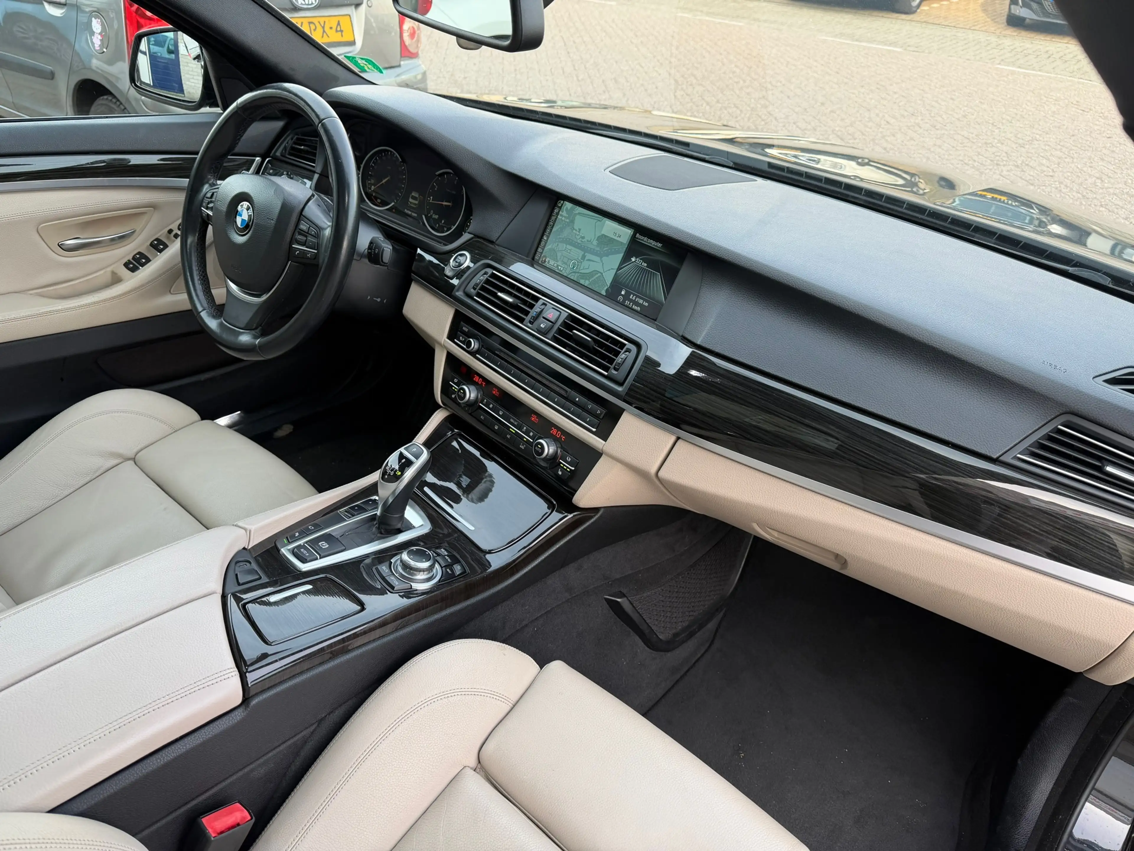 BMW 528 5-serie 528i/ M pakket/ nap/ 3e EIG/ dealeronderho — photo 9