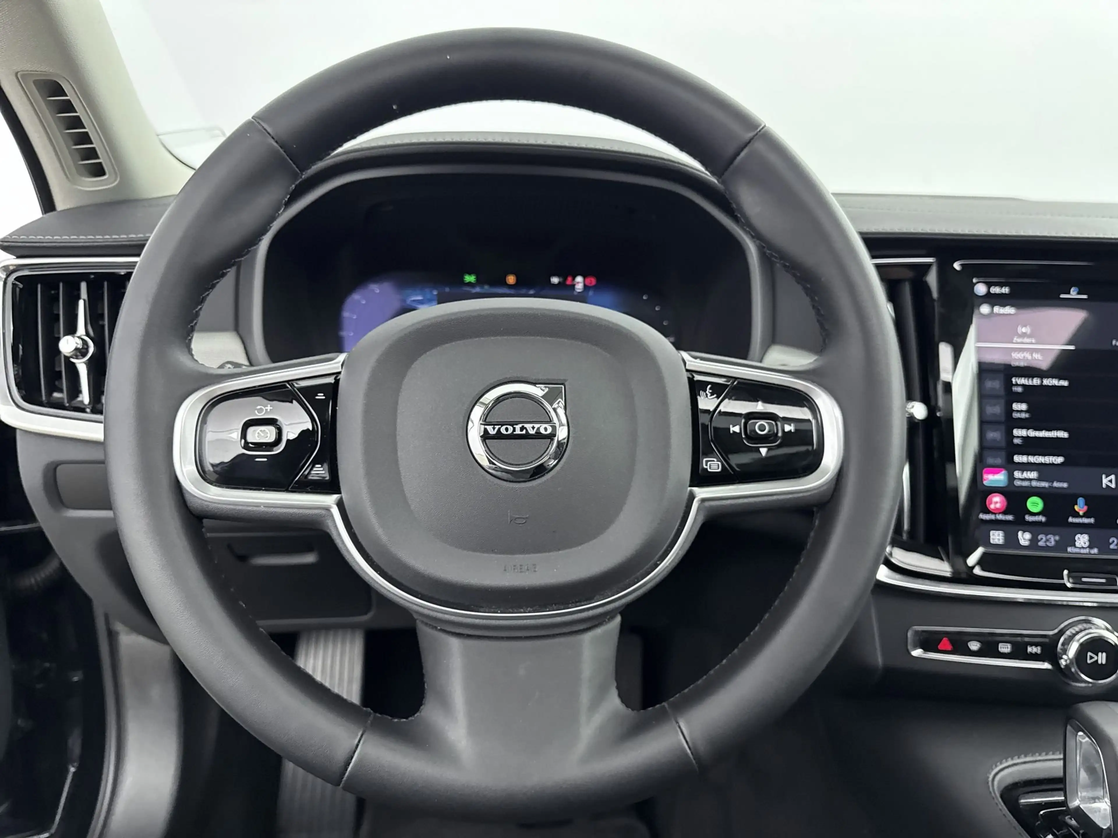 Volvo V90 2.0 T8 AWD Inscription | Trekhaak | PDC V+A en 360 — photo 11