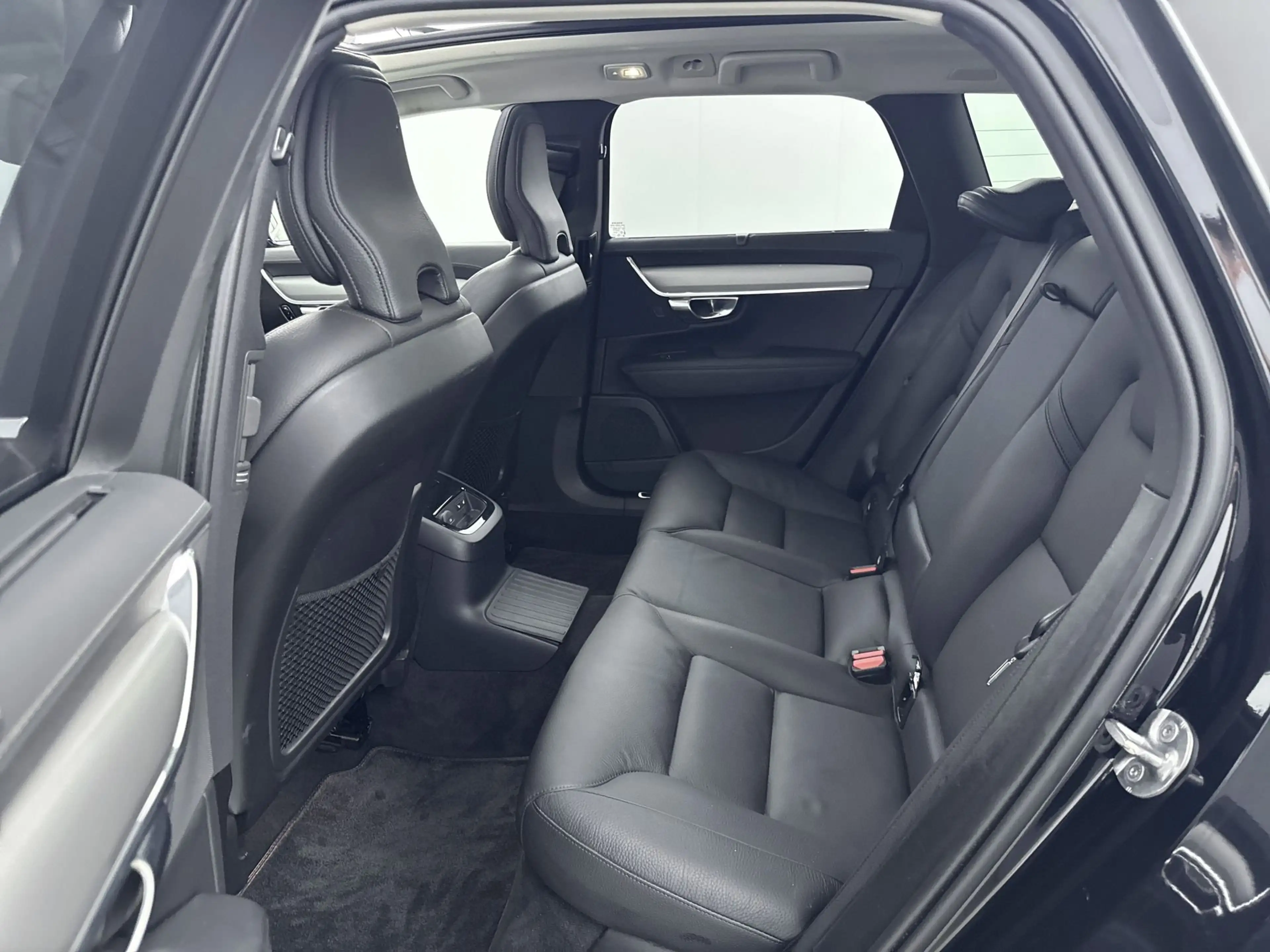 Volvo V90 2.0 T8 AWD Inscription | Trekhaak | PDC V+A en 360 — photo 28