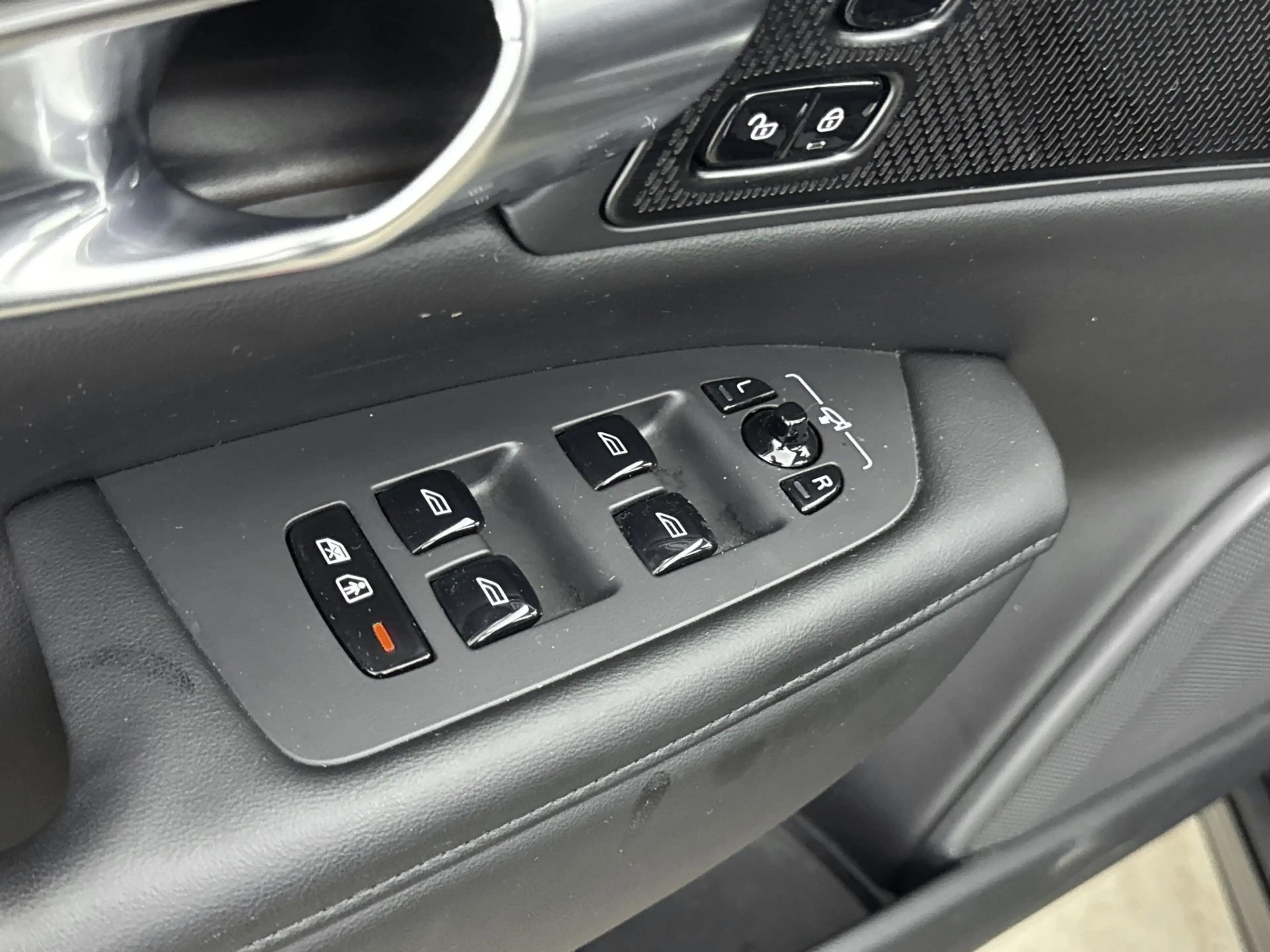 Volvo V90 2.0 T8 AWD Inscription | Trekhaak | PDC V+A en 360 — photo 27