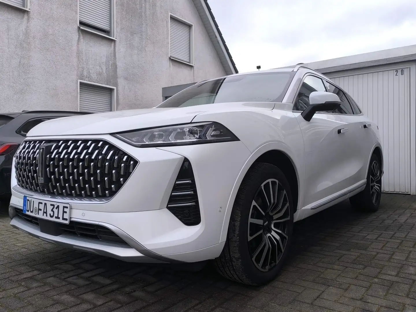 GWM WEY 05 Luxury AWD 3 Motoren 476 PS - 150 km elektrisch - 1