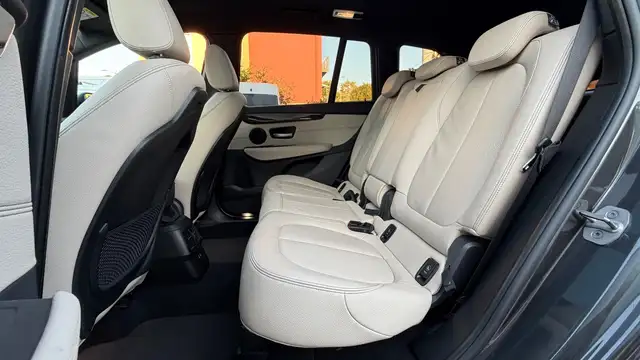BMW 2 Series view 12