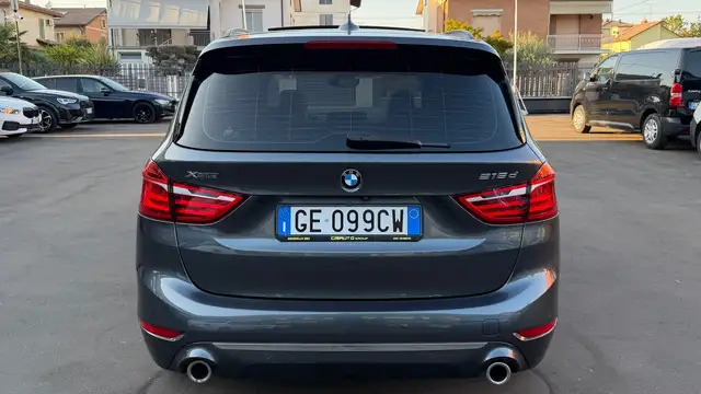 BMW 2 Series view 8