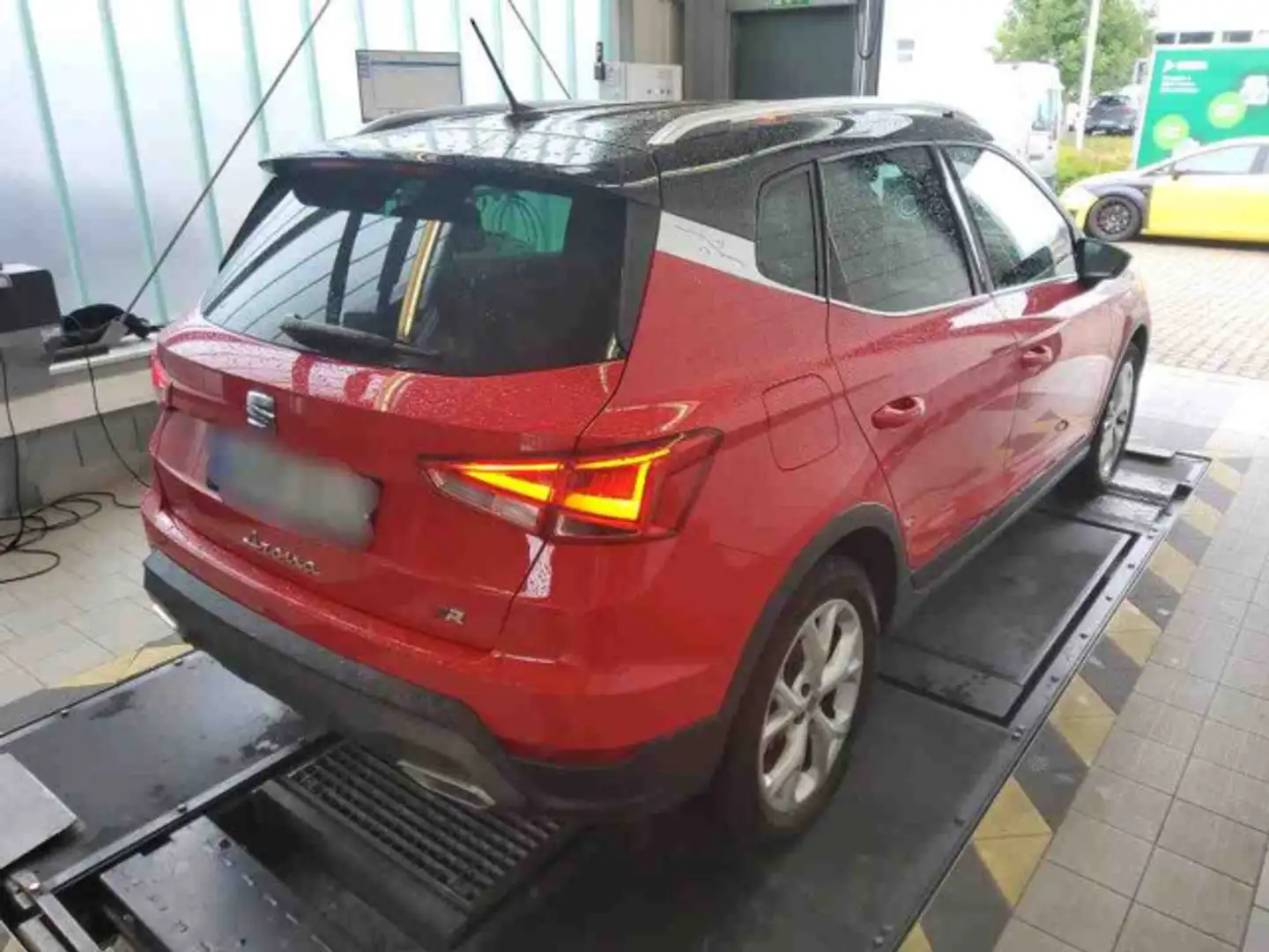 SEAT Arona FR-Line 1.0 TSI LED Navi RFK ACC Full Link Rot - 2