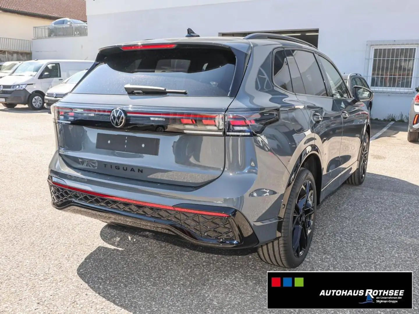Volkswagen Tiguan R-Line 1,5 l eHybrid KAMERA+LED+ALU 20´ Grau - 2