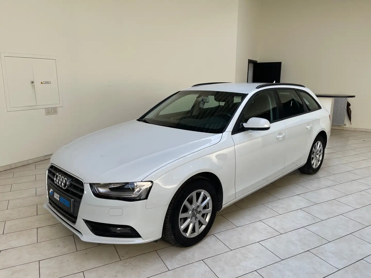 Audi A4 Avant 1.8 TFSI Multitronic Bílá - 1
