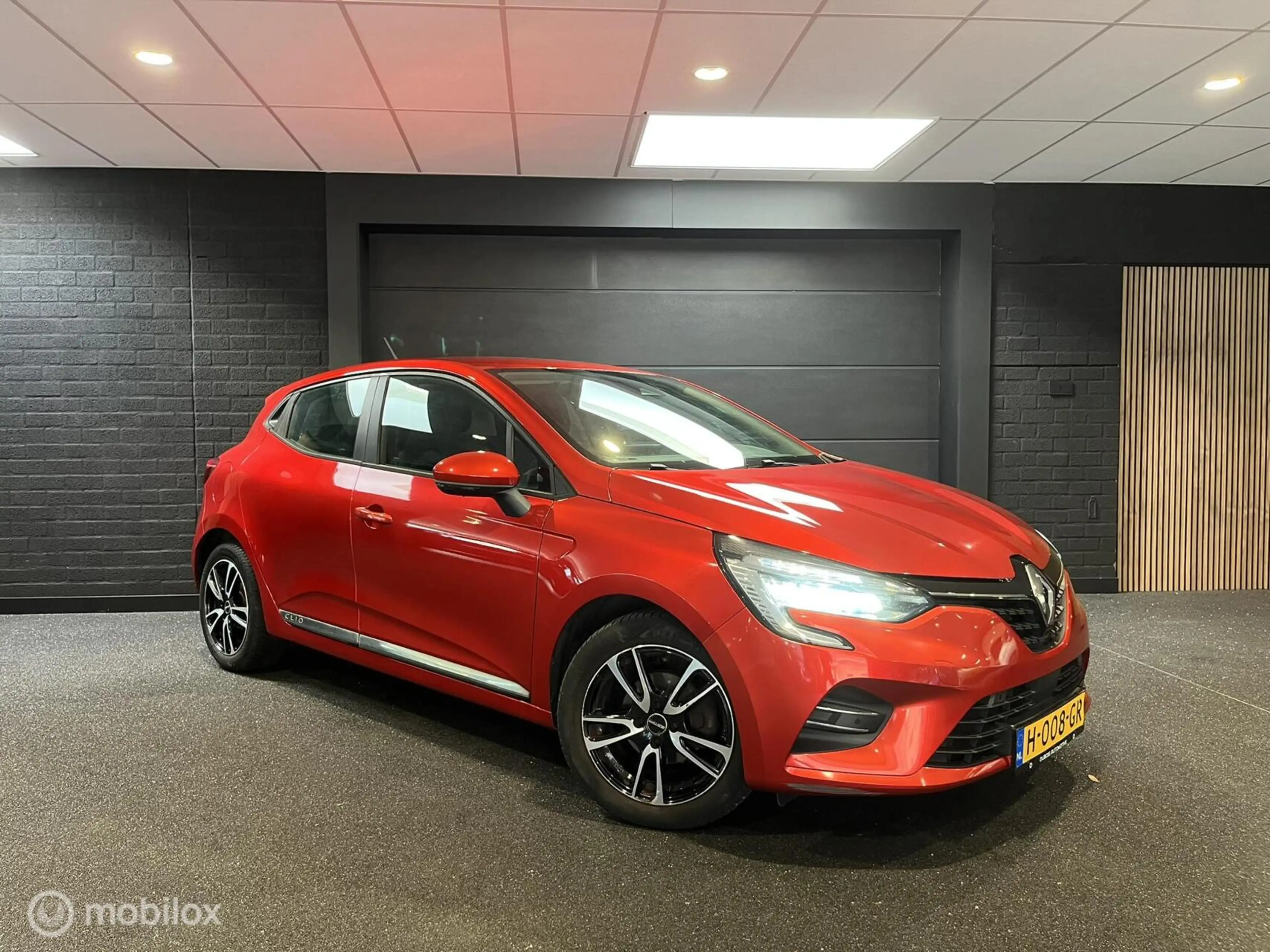 Renault Clio 1.0 TCe Int.|Carplay|Navi|Camera|Climate|Cruise — photo 4
