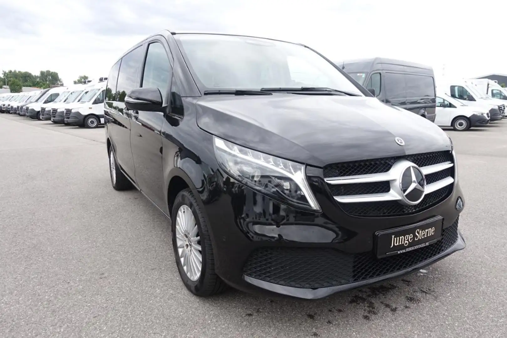 Mercedes-Benz V 250 d EDITION lang 8-Sitzer AHK Noir - 2