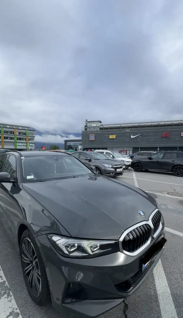 BMW 316 316d Touring Aut. Grau - 2