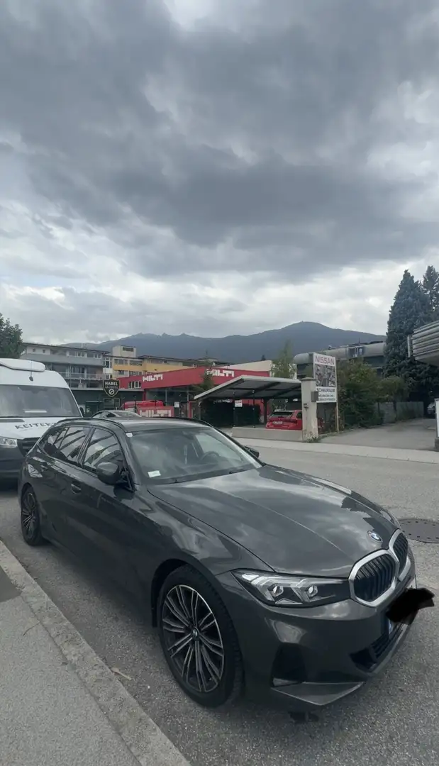 BMW 316 316d Touring Aut. Grau - 1