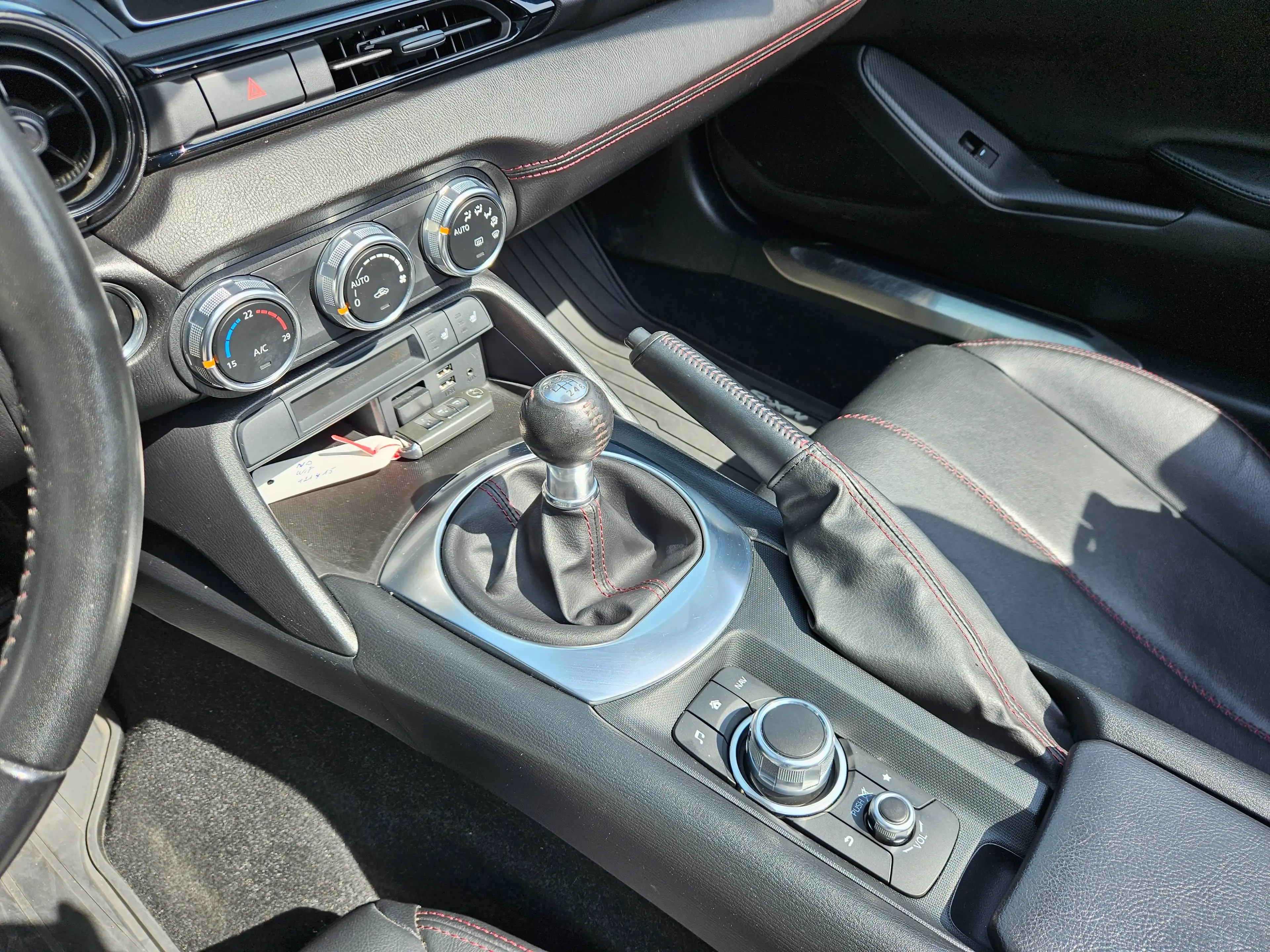 Mazda MX-5 MX-5 1.5i Skyactiv-G — photo 6