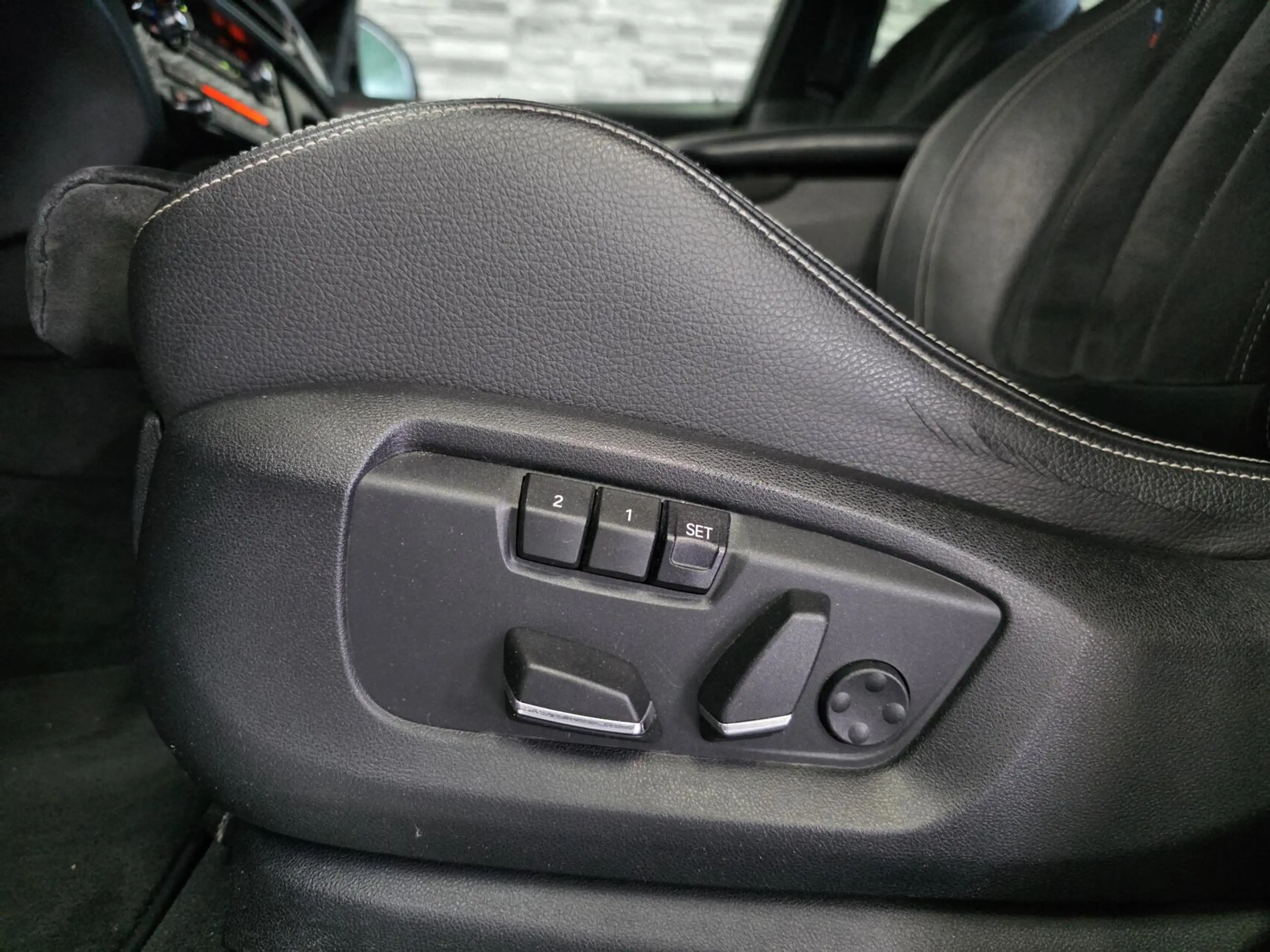 BMW X6 M50d *HUD*360Cam*PANO*Soft-close*Keyless*HarmanKar — photo 13