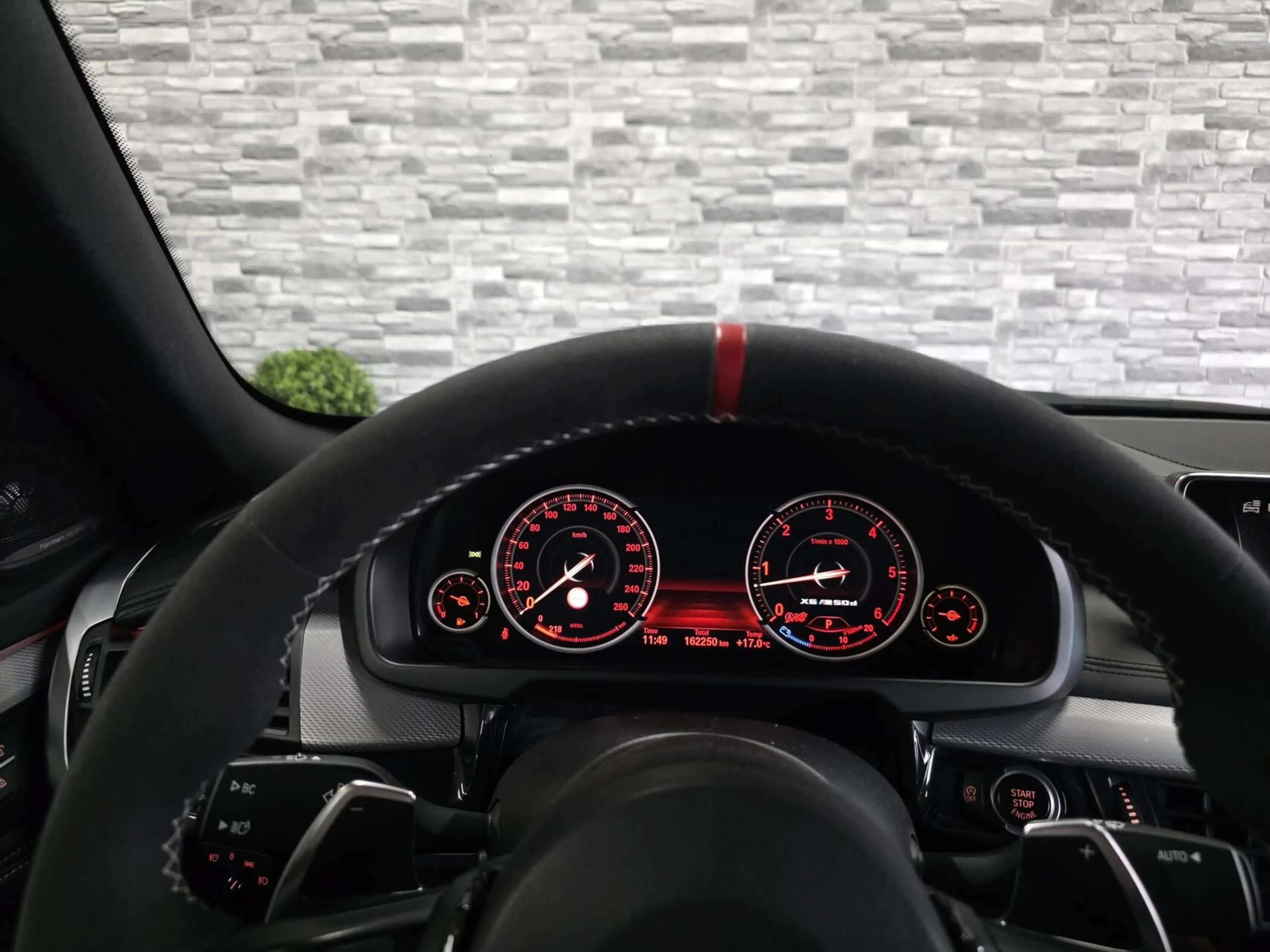 BMW X6 M50d *HUD*360Cam*PANO*Soft-close*Keyless*HarmanKar — photo 30