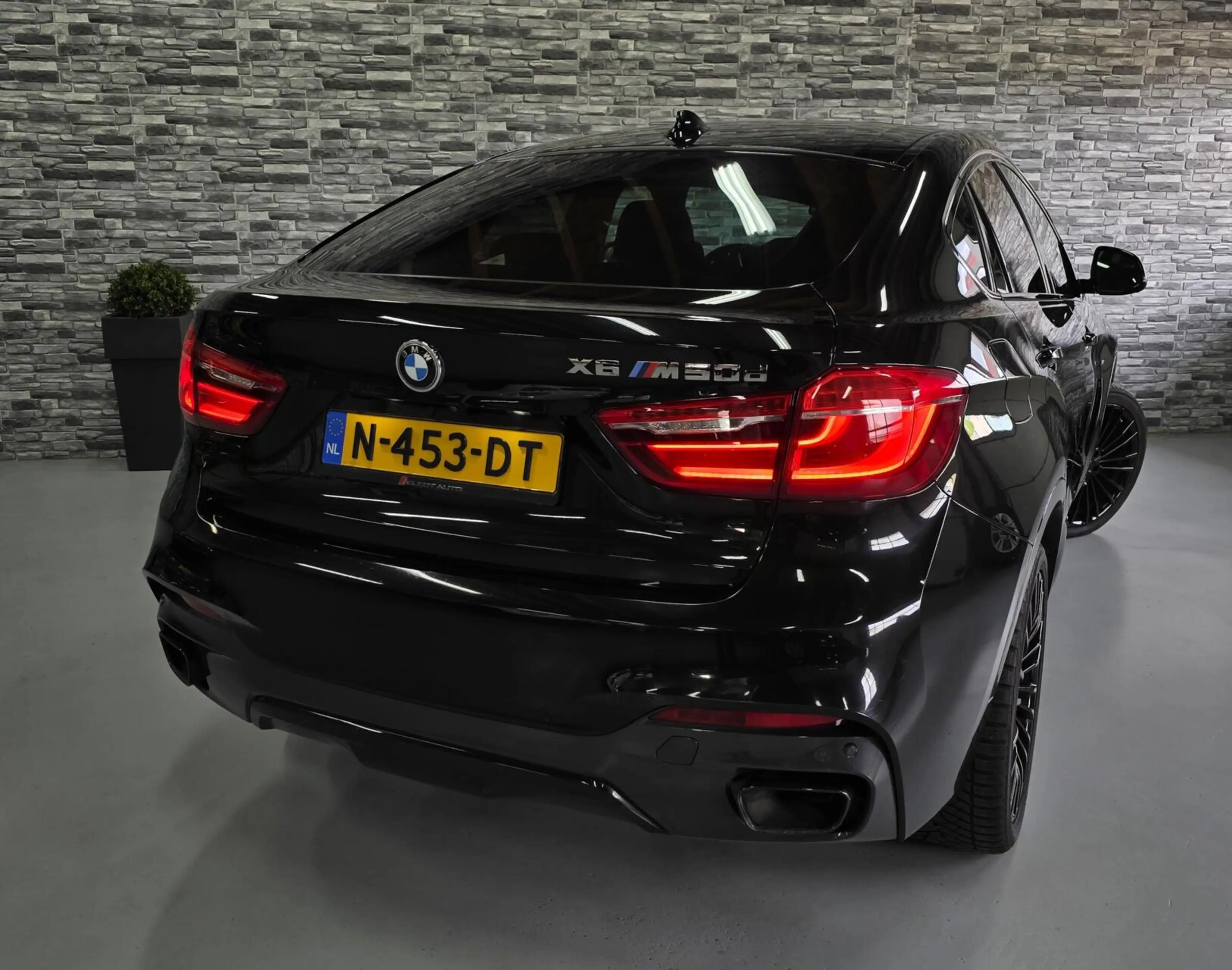 BMW X6 M50d *HUD*360Cam*PANO*Soft-close*Keyless*HarmanKar — photo 6