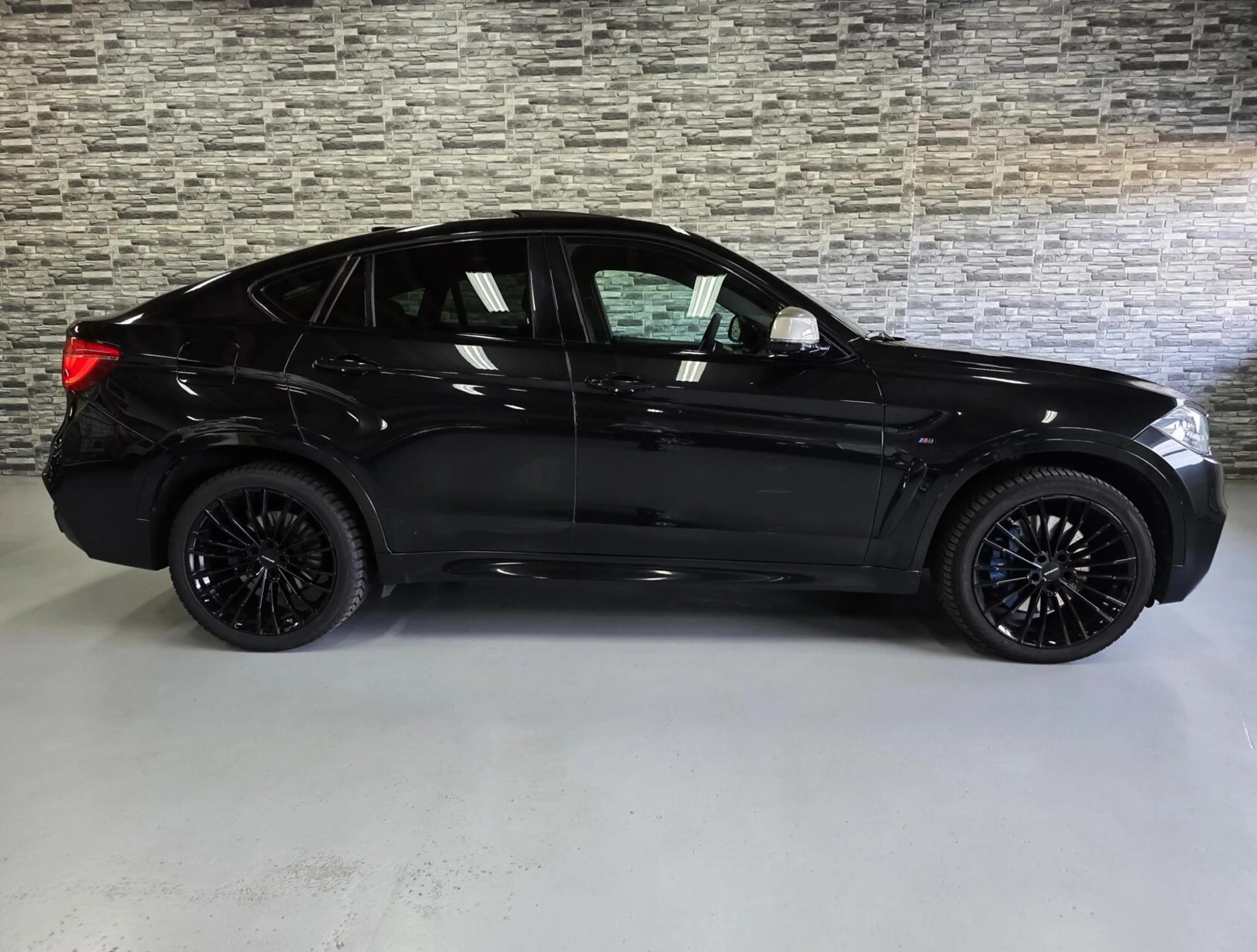BMW X6 M50d *HUD*360Cam*PANO*Soft-close*Keyless*HarmanKar — photo 21