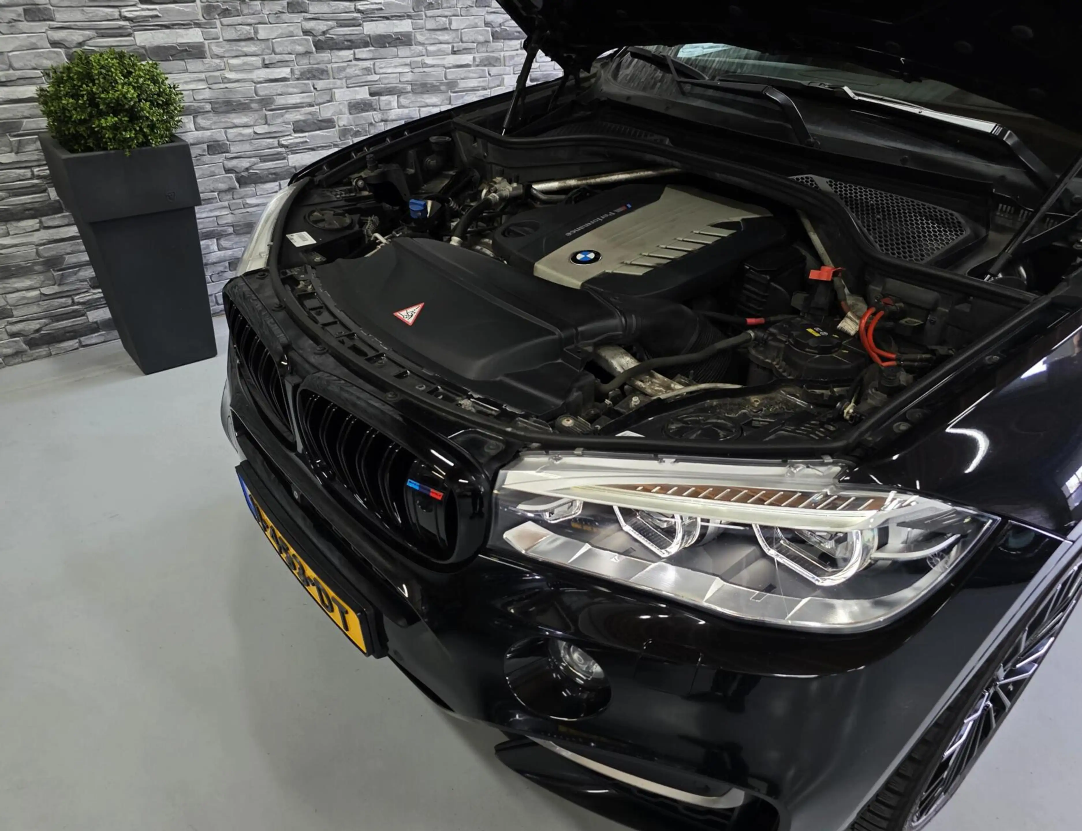BMW X6 M50d *HUD*360Cam*PANO*Soft-close*Keyless*HarmanKar — photo 10