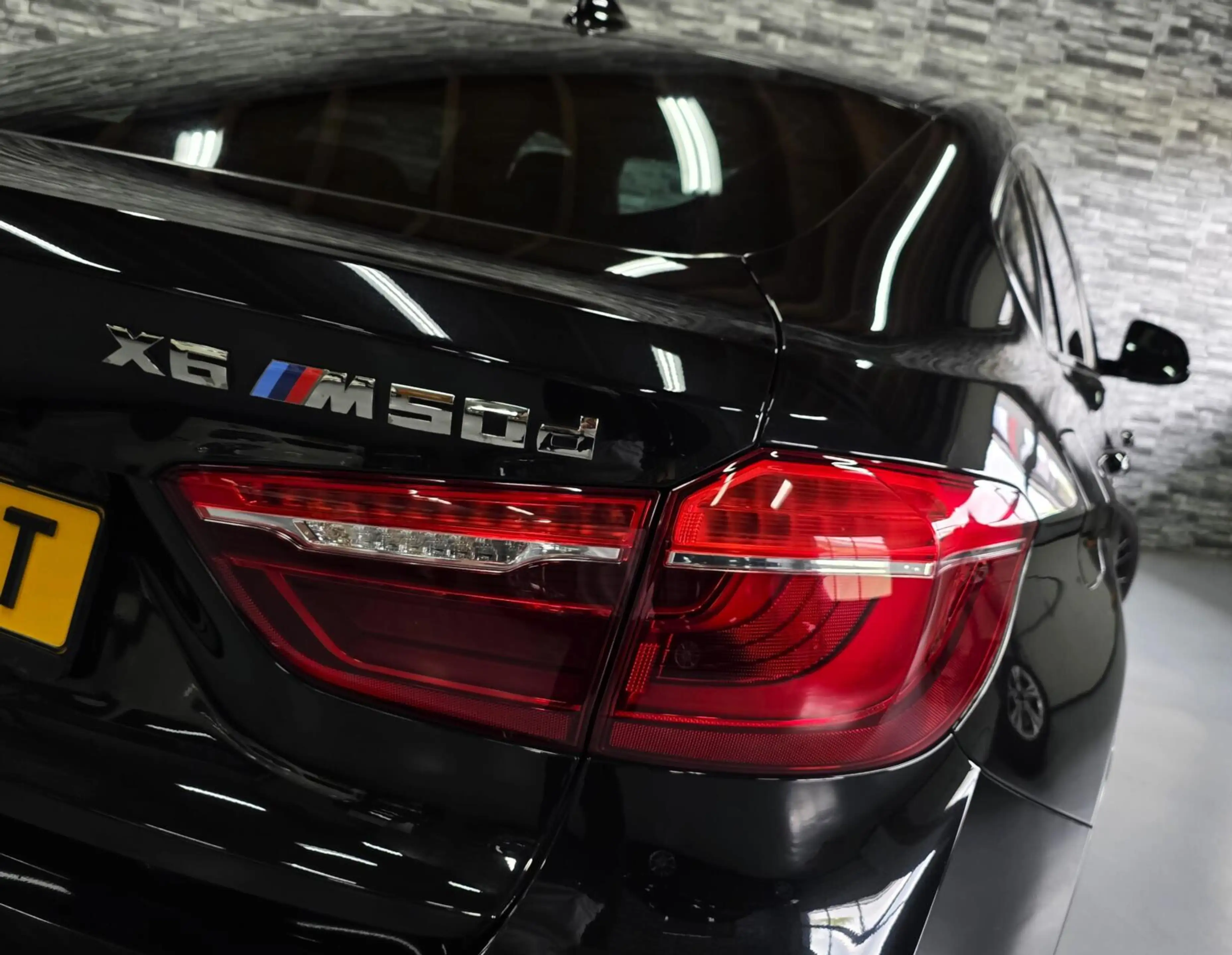 BMW X6 M50d *HUD*360Cam*PANO*Soft-close*Keyless*HarmanKar — photo 29