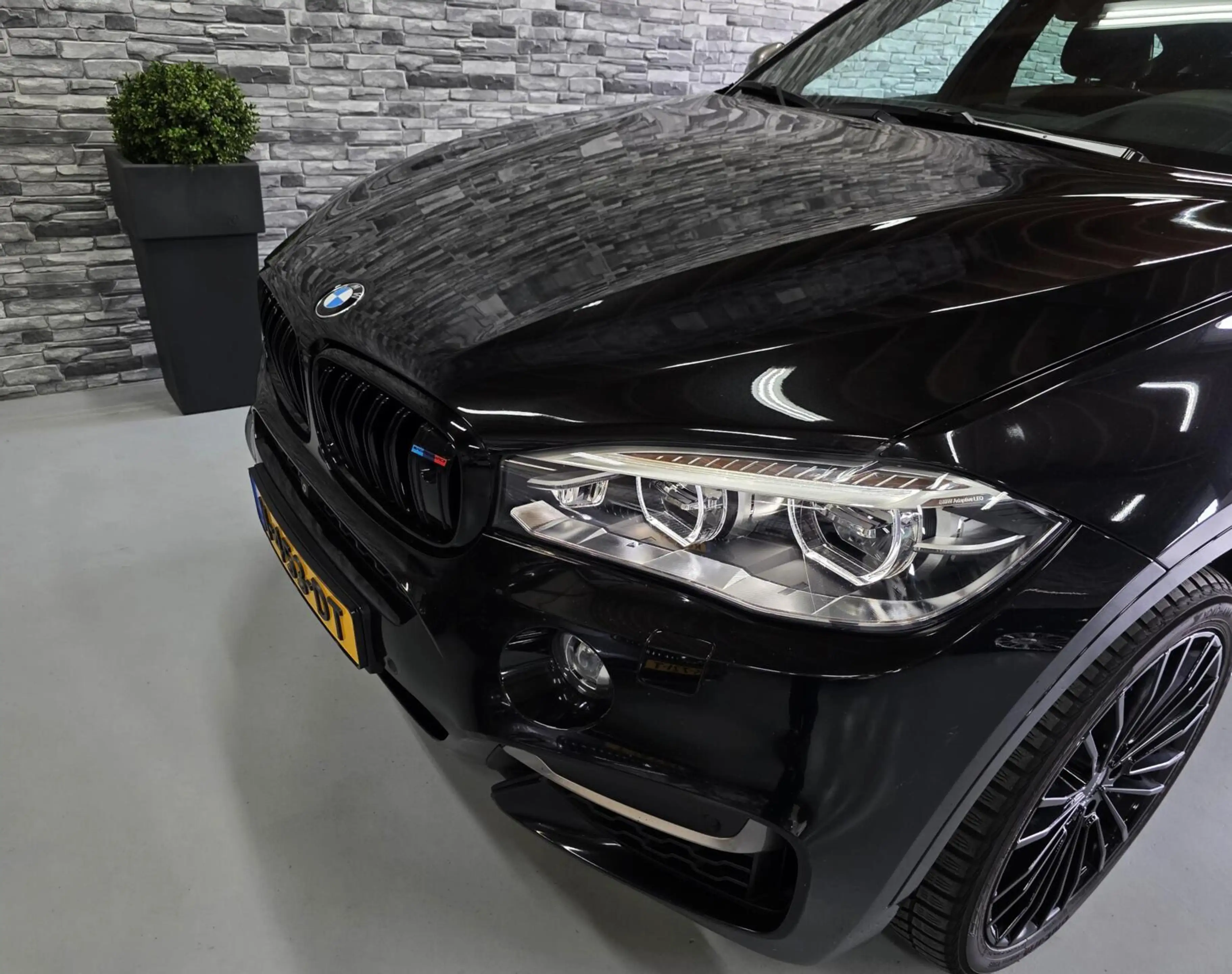 BMW X6 M50d *HUD*360Cam*PANO*Soft-close*Keyless*HarmanKar — photo 9