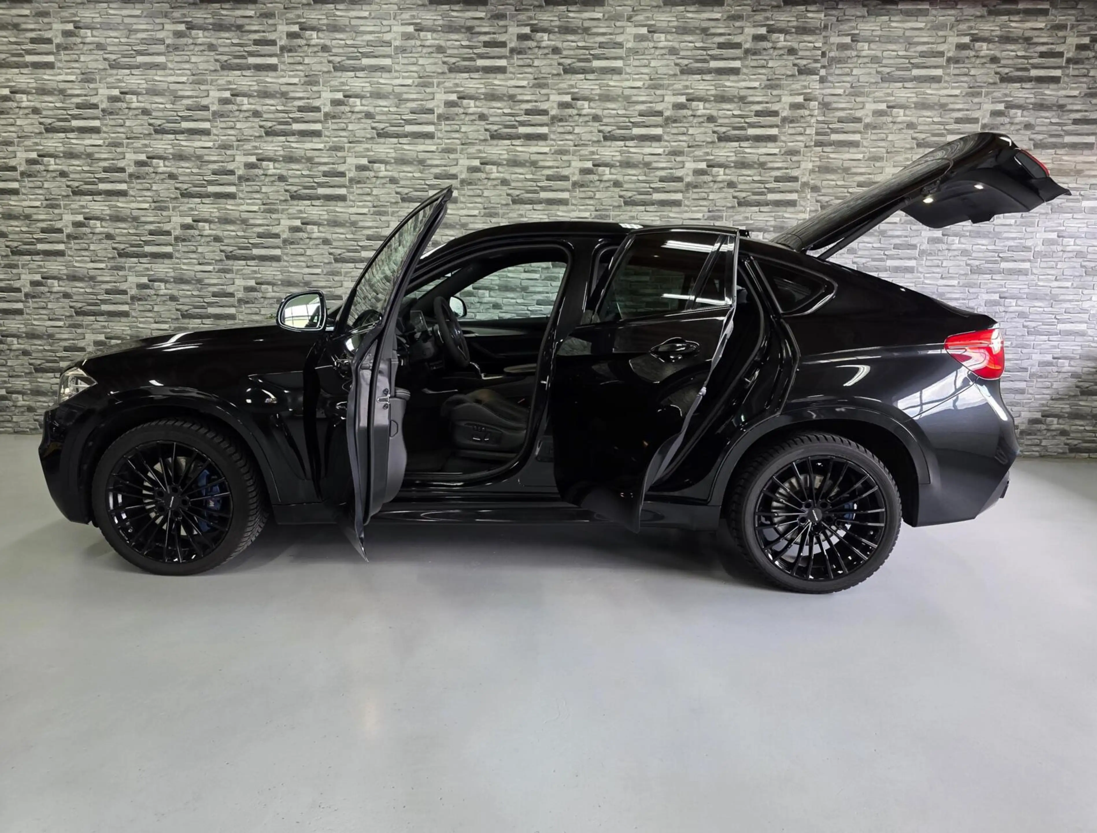 BMW X6 M50d *HUD*360Cam*PANO*Soft-close*Keyless*HarmanKar — photo 4
