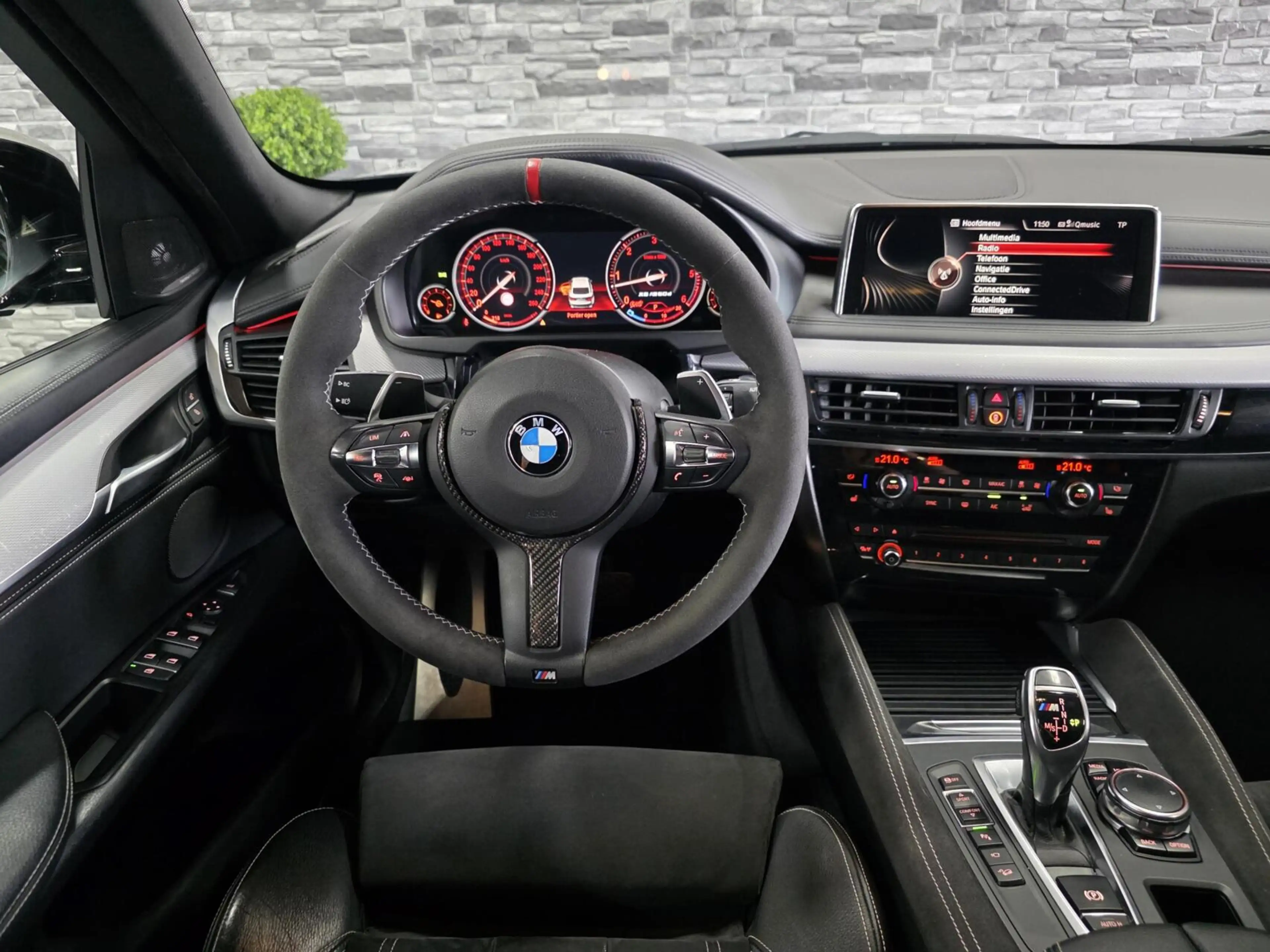 BMW X6 M50d *HUD*360Cam*PANO*Soft-close*Keyless*HarmanKar — photo 18