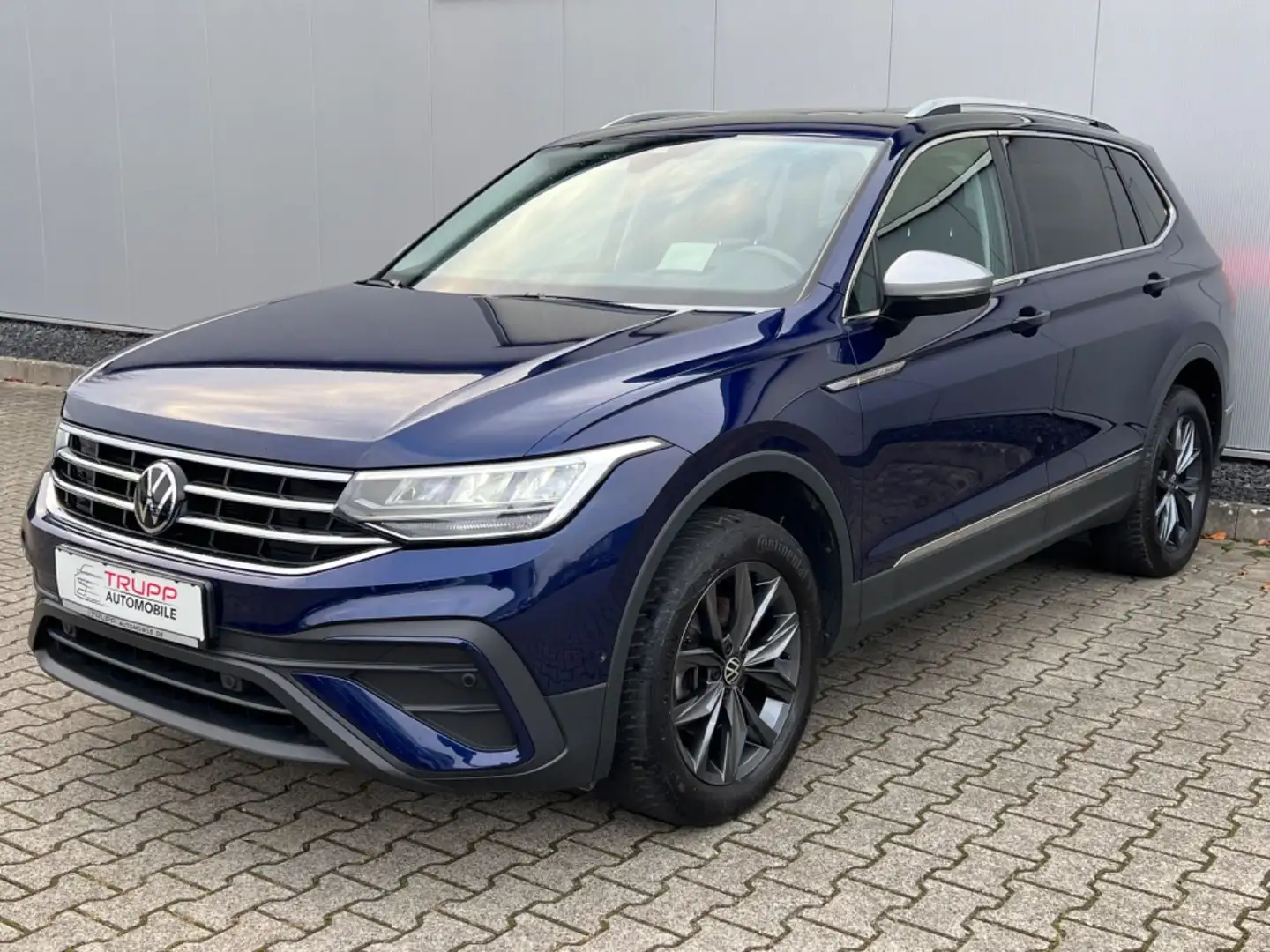Volkswagen Tiguan Allspace Life 1.5TSI/LED/STANDH/R-KAM/ACC Blau - 2