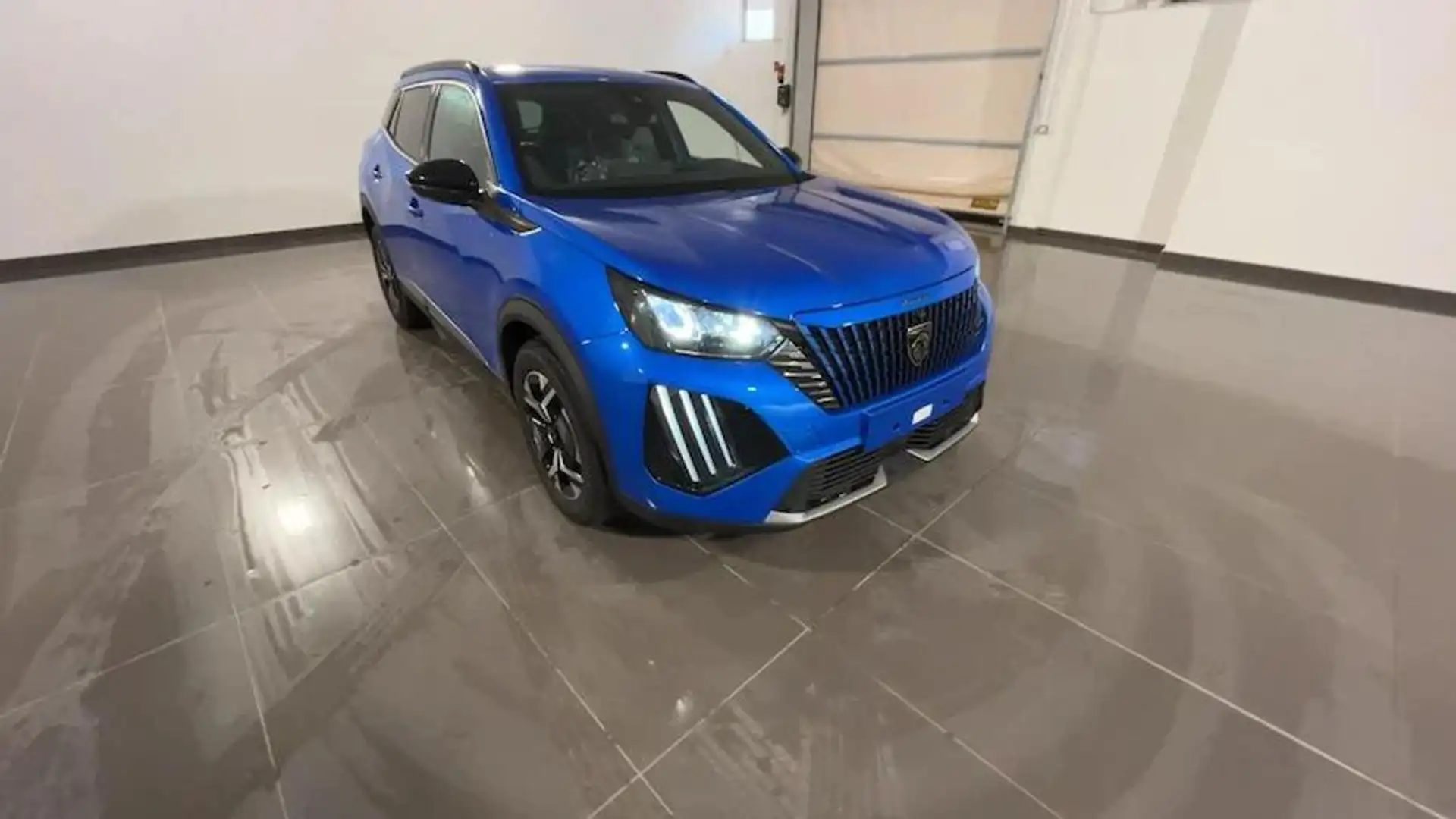 Peugeot 2008 PureTech 1.2 100cv S&S Allure Azul - 2