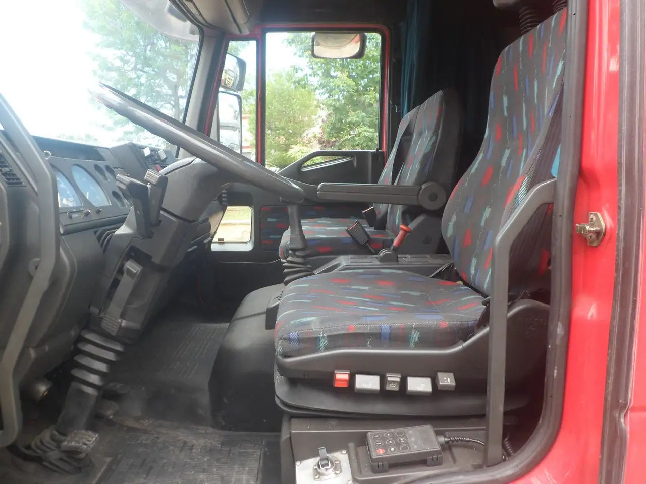 Iveco eurocargo 110el21 cassone fisso, foto 8