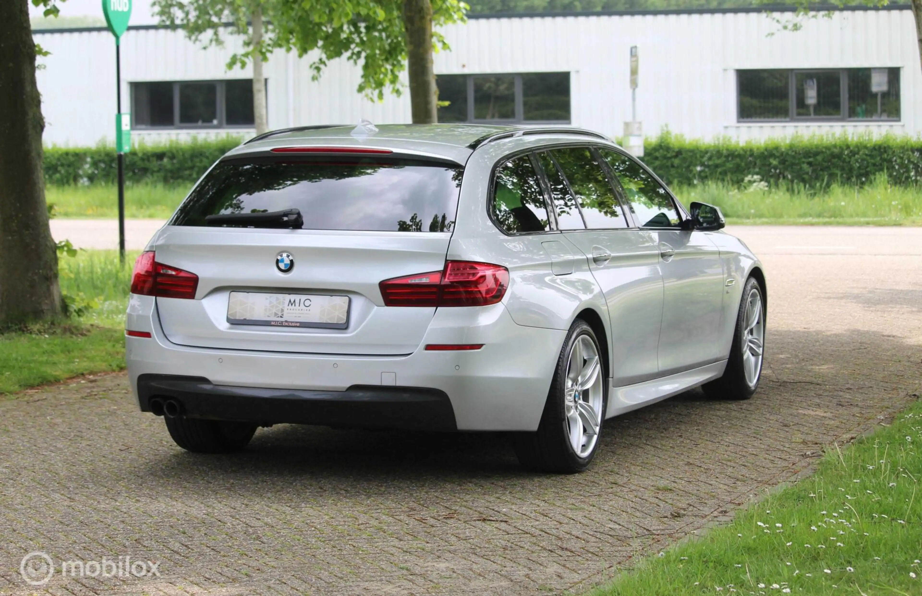 BMW 528 5-serie Touring 528i M Sport Edition High Executiv — photo 7