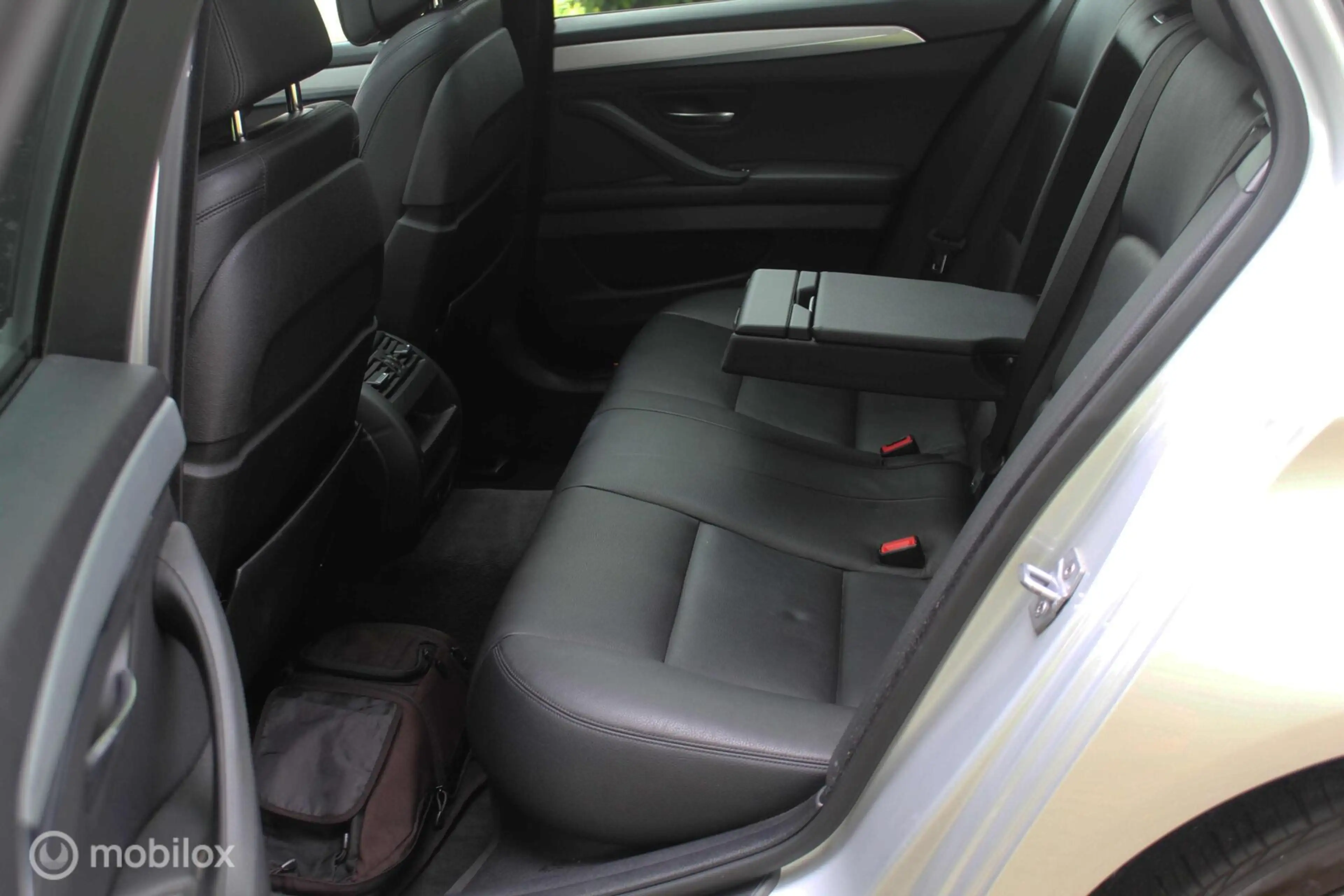 BMW 528 5-serie Touring 528i M Sport Edition High Executiv — photo 23